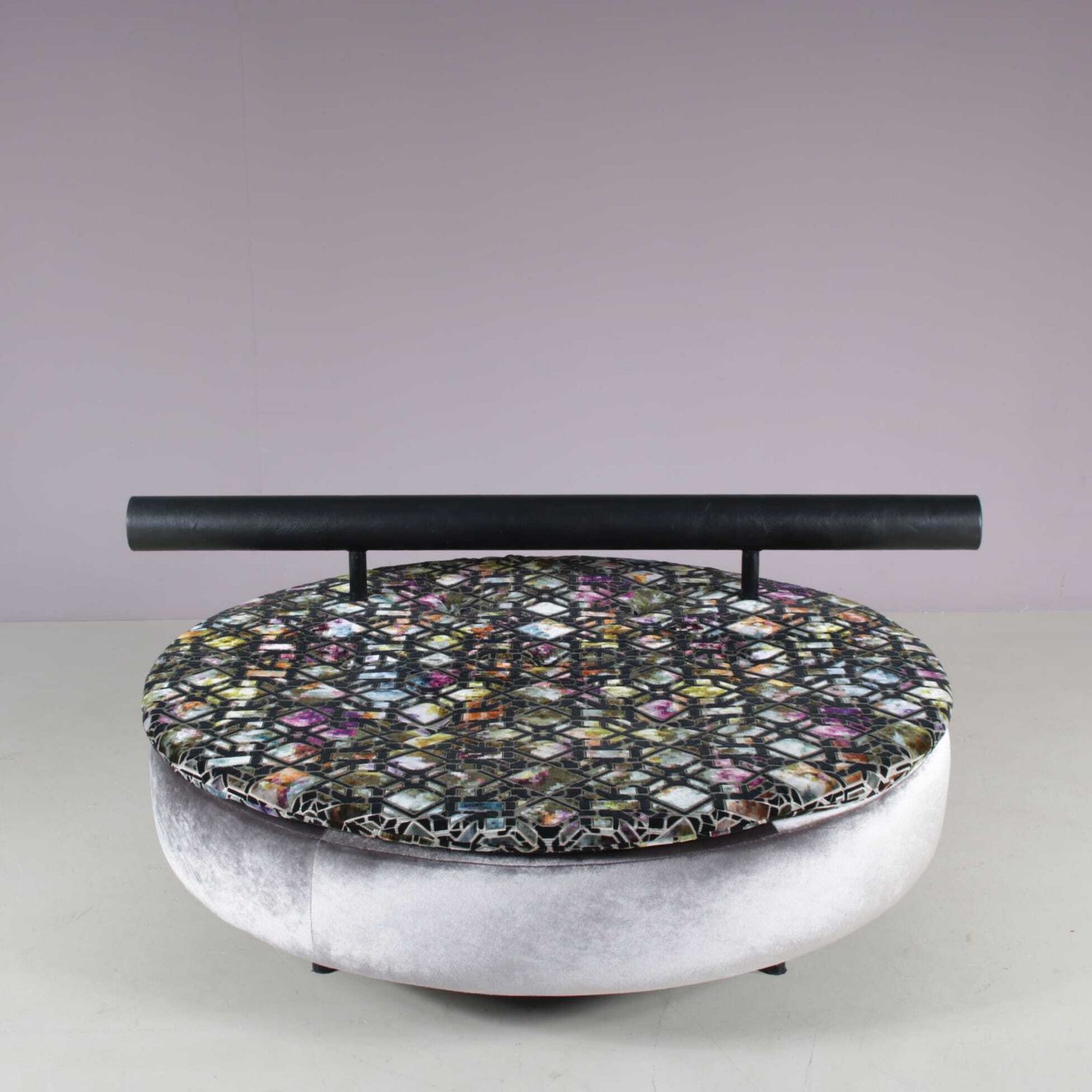 1980s Round Loveseat In Antionio Citterio Style From Italy photo vintage