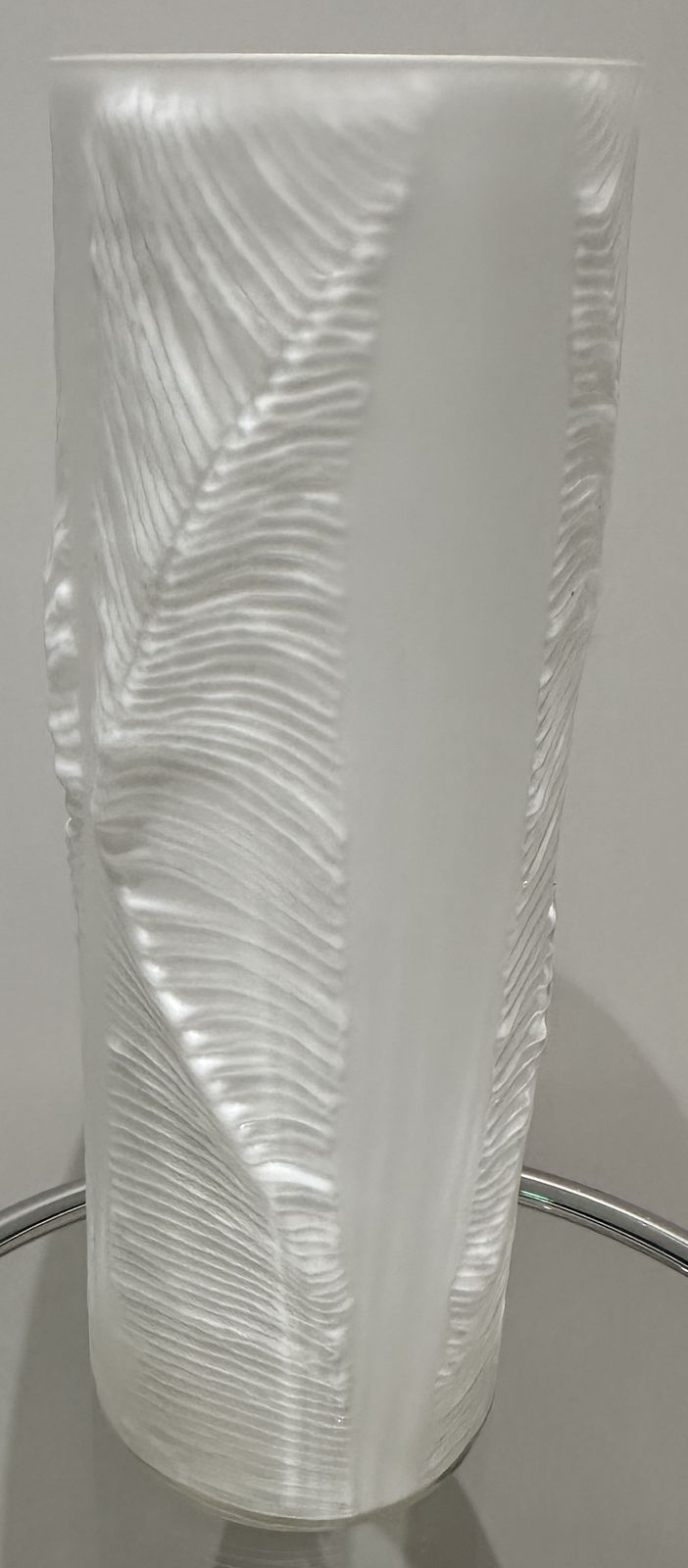 Large 1970s Peill & Putzler White & Clear Encased Glass "Feather" Cylindrical Vase photo vintage