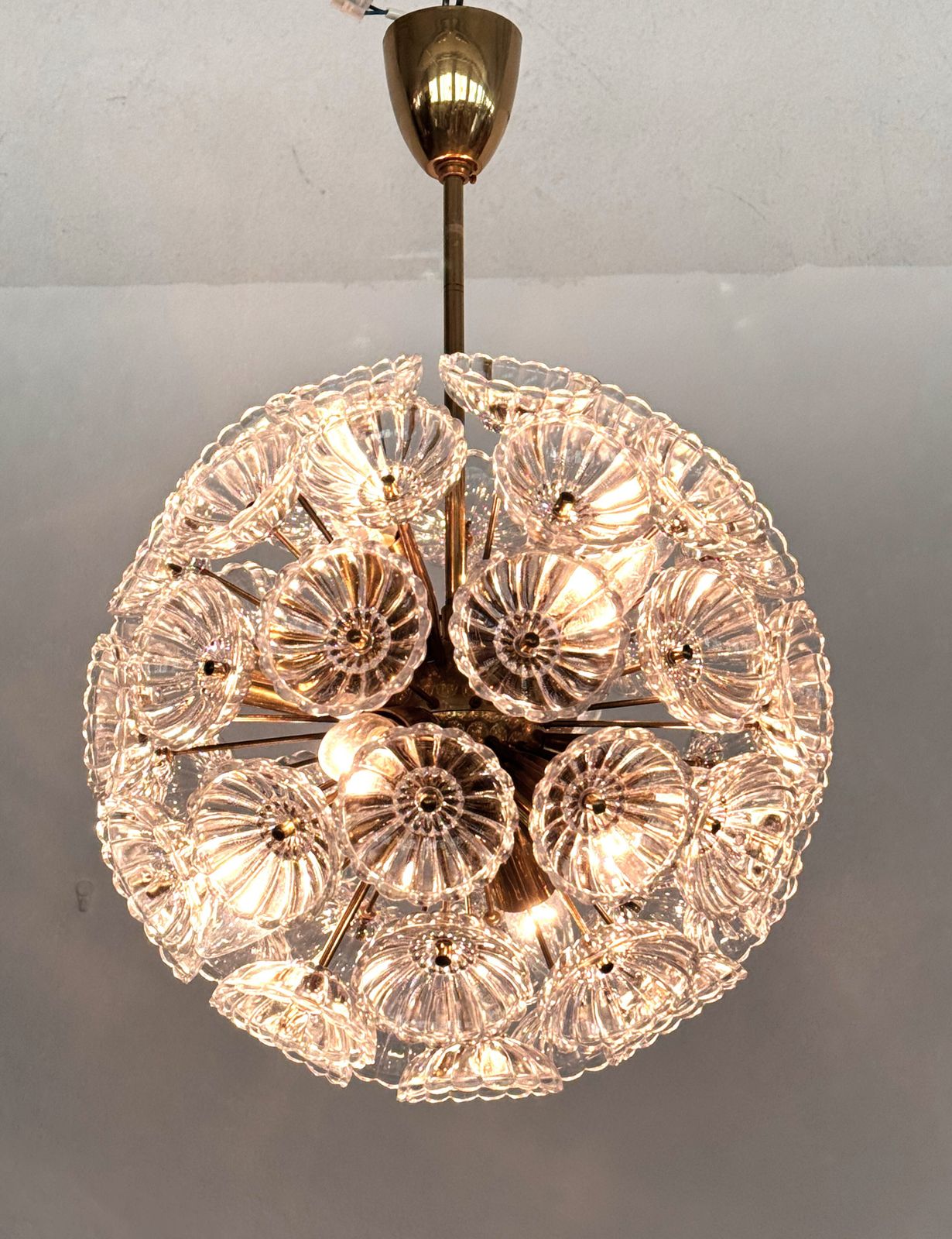 1920.0 Midcentury Sputnik 'Dandelion' Chandelier Glass Flowers & Brass, Germany 1960 photo