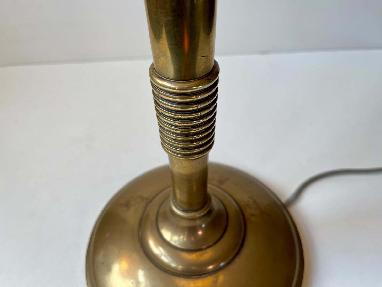 photo furniture Scandinavian Art Deco Table Lamp In Bronze, Brass And Glass, 1940s