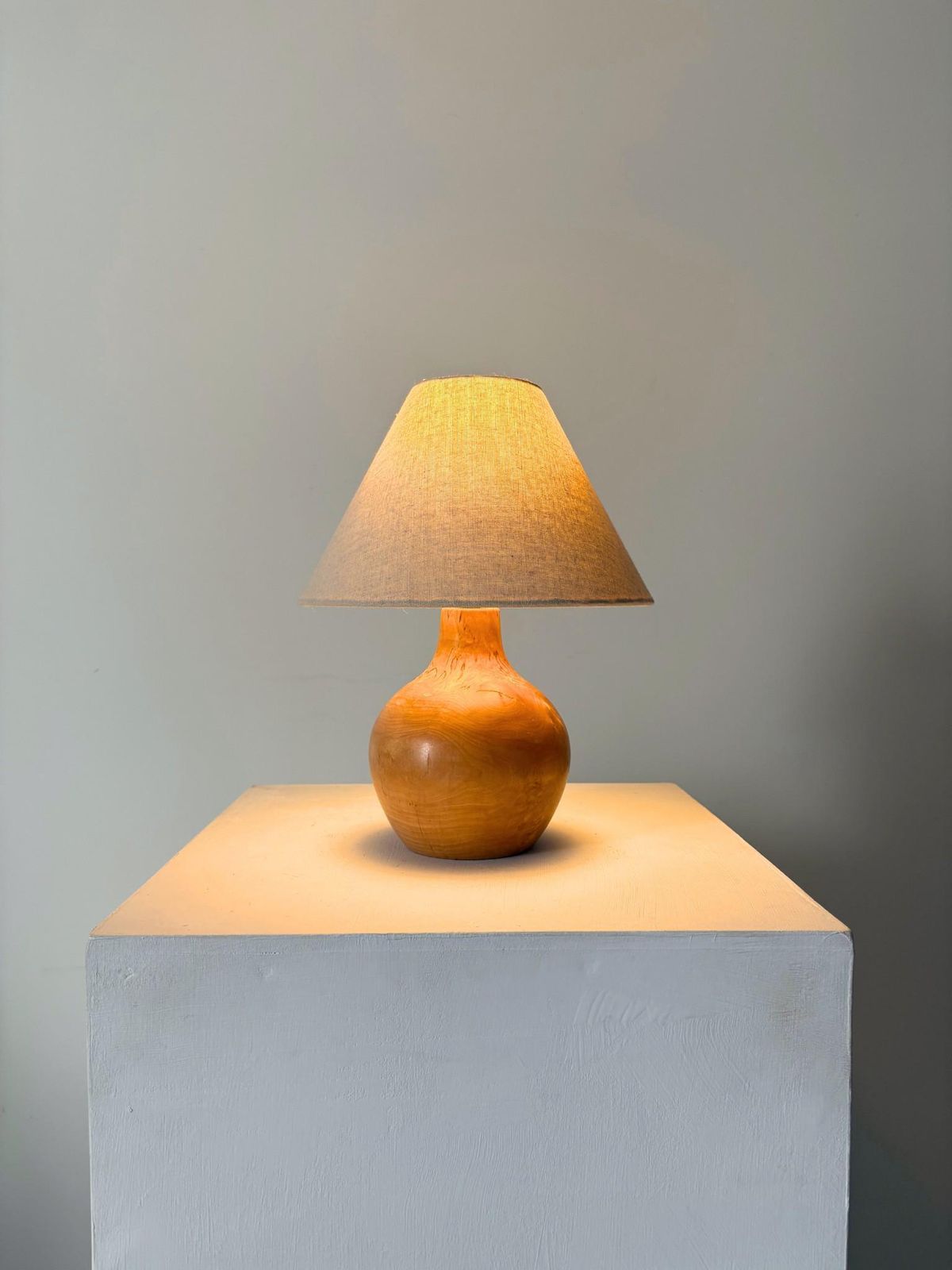 Organic Scandinavian Mid Century Table Lamp In Teardrop Shade, Rewired And Pat Tested Mid Century Accent Light In Solid Turned Maple Wood photo furniture