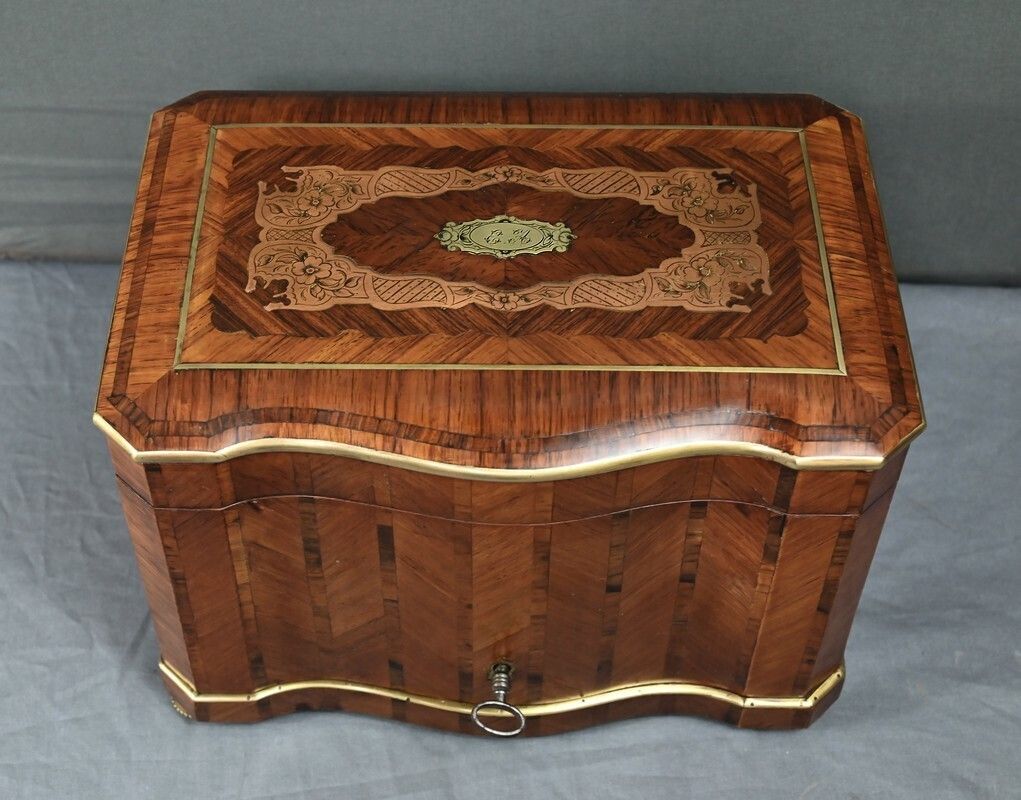 Marquetry Cigar Humidor, Napoleon III Period – Mid 19th Century photo Home Decor