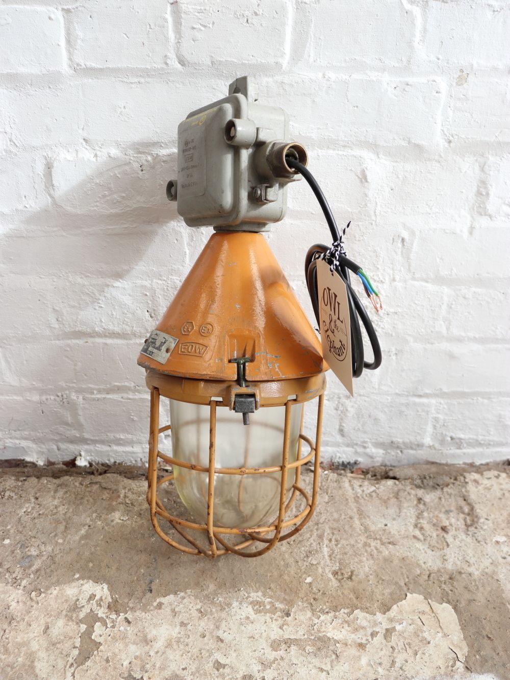Eow Industrial Factory Light photo vinterior