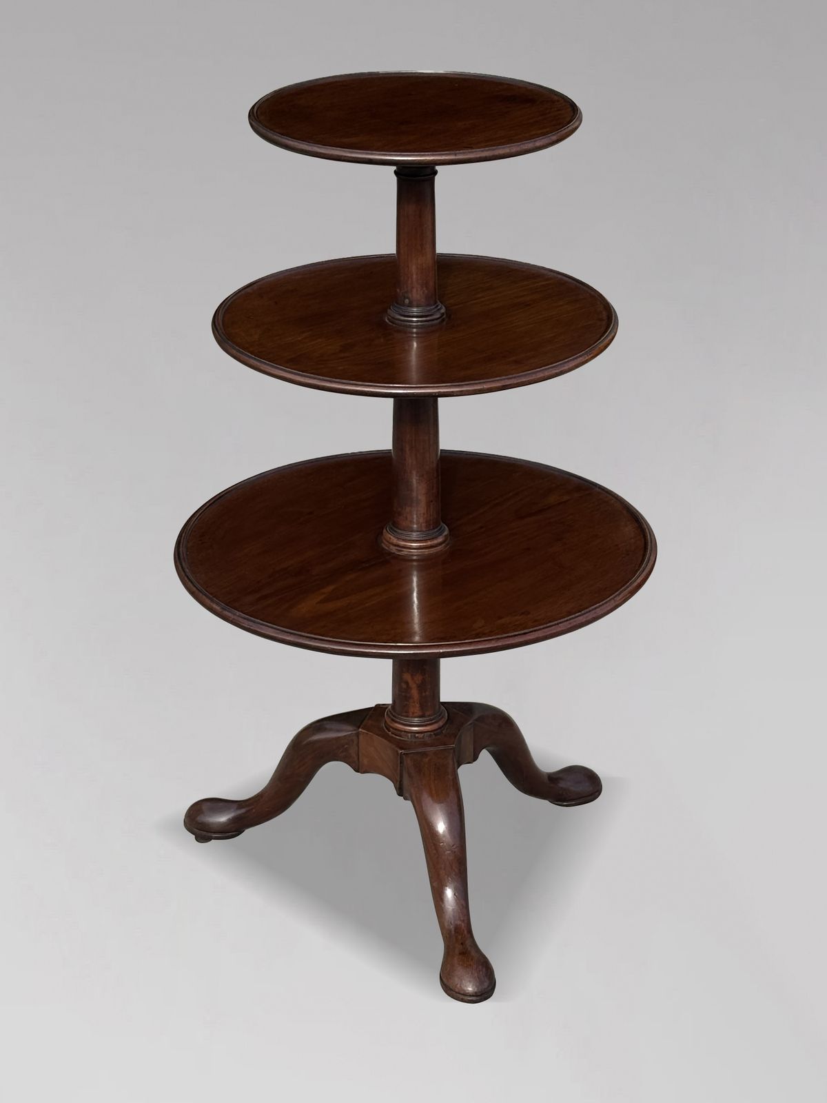 18th Century George III Period Mahogany 3 Tier Dumb Waiter photo 2600.0