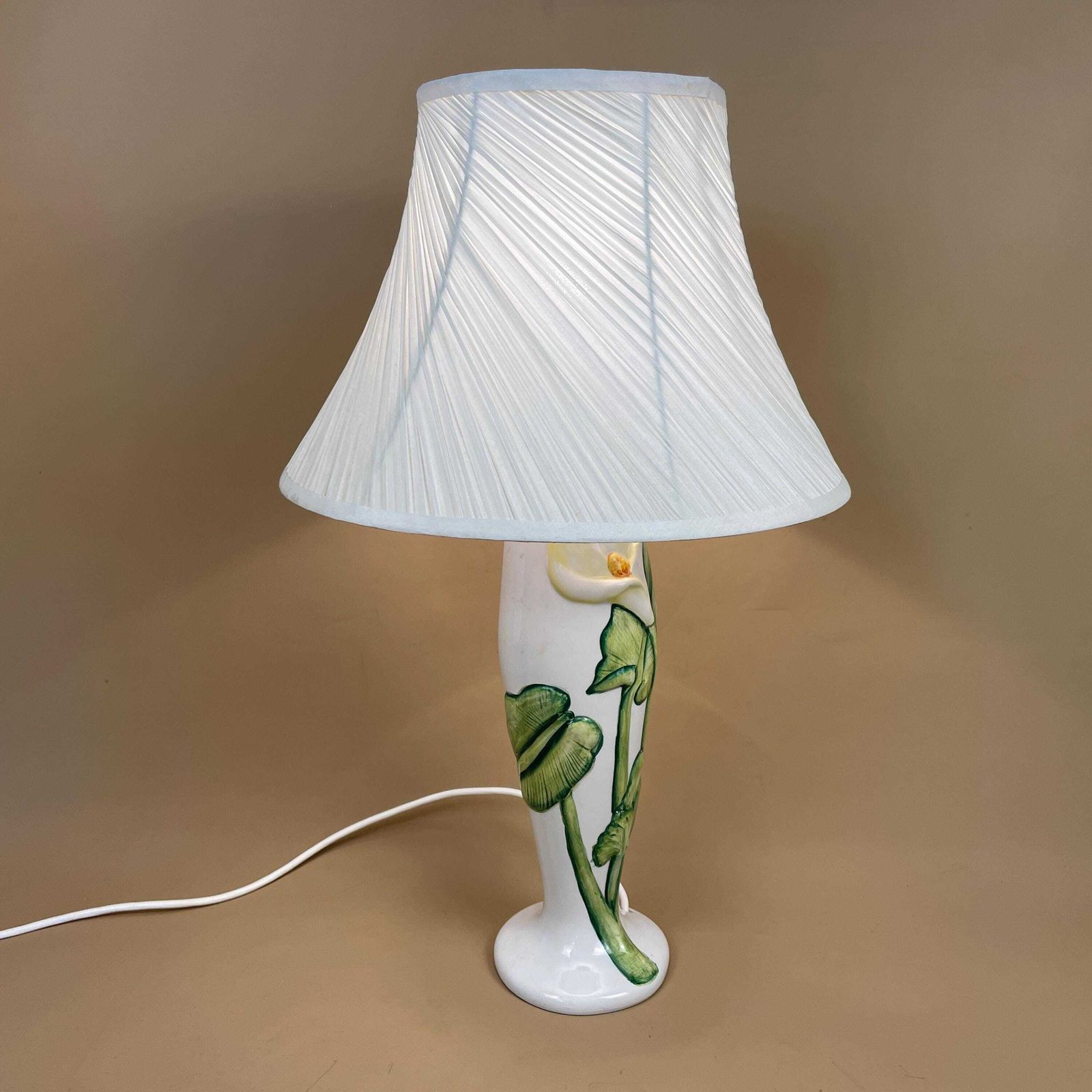 Calla Lily Ceramic Table Lamp Raised Floral Design Art Nouveau Style Vintage Botanical Decor Pottery Lighting Flower Sculpture Lamp Shade