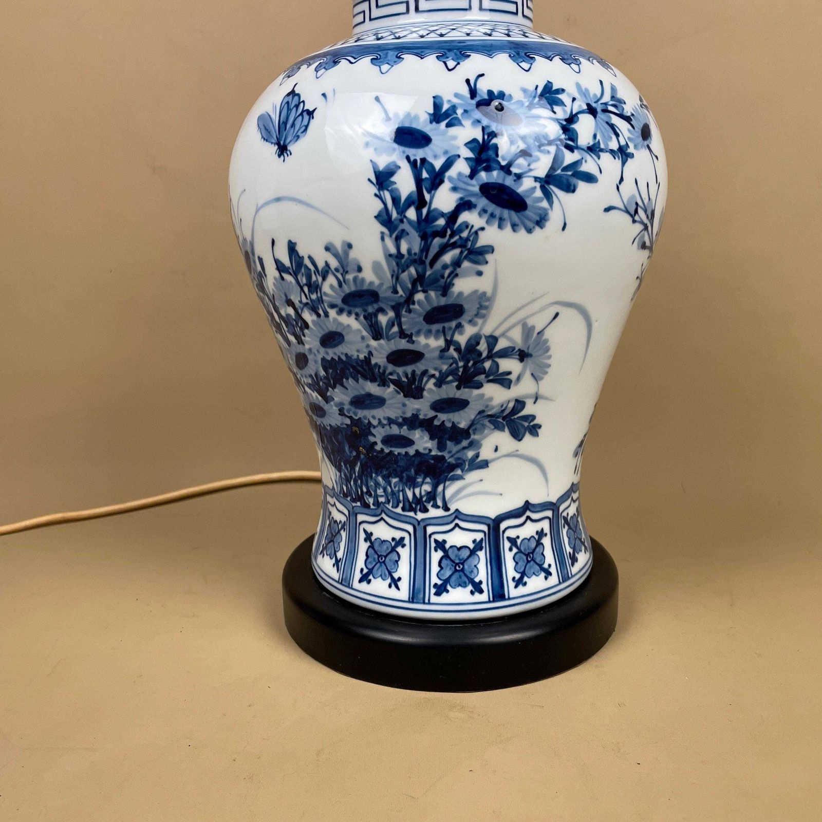 photo for sale Oriental Ceramic Lamp Blue White Glaze Ginger Jar Butterfly Floral Vintage Round Black Wooden Base Porcelain Table Lamp Classic Chinoiserie