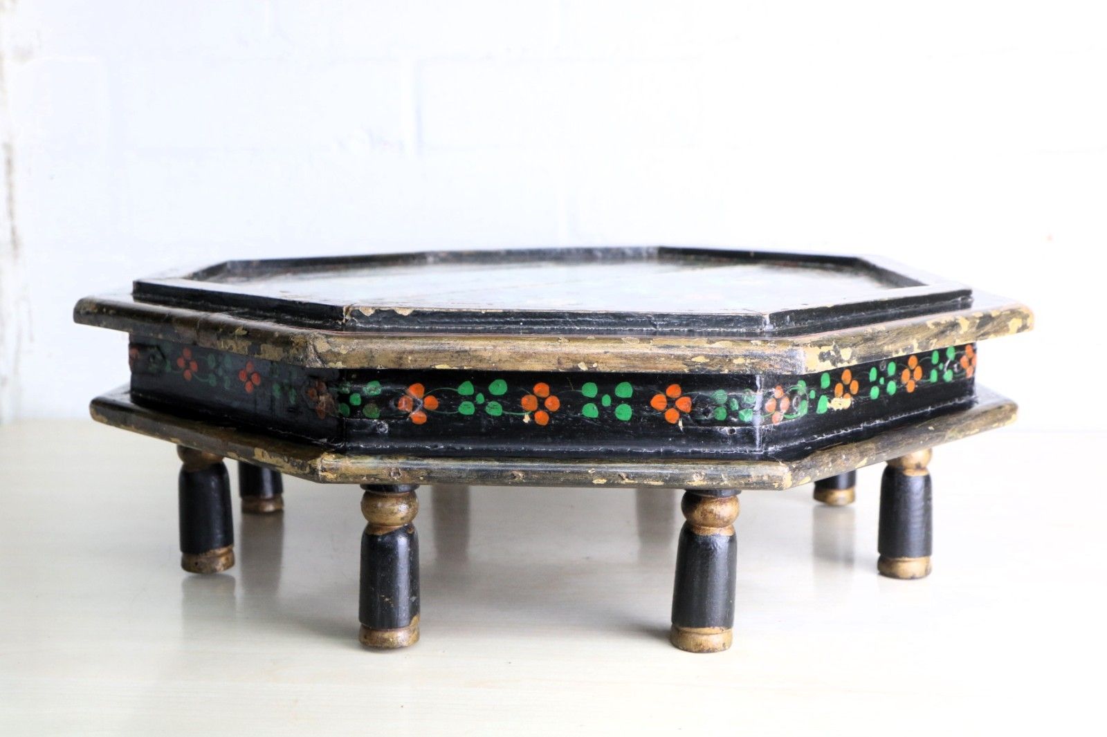 Antique Indian Wooden Bajot Table Chowki Table Early 20th Century Handpainted photo vinterior