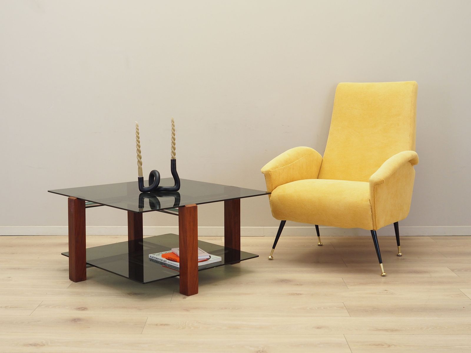 Gele Fauteuil, Italiaans Design, Jaren 1970, Productie: Italië photo furniture