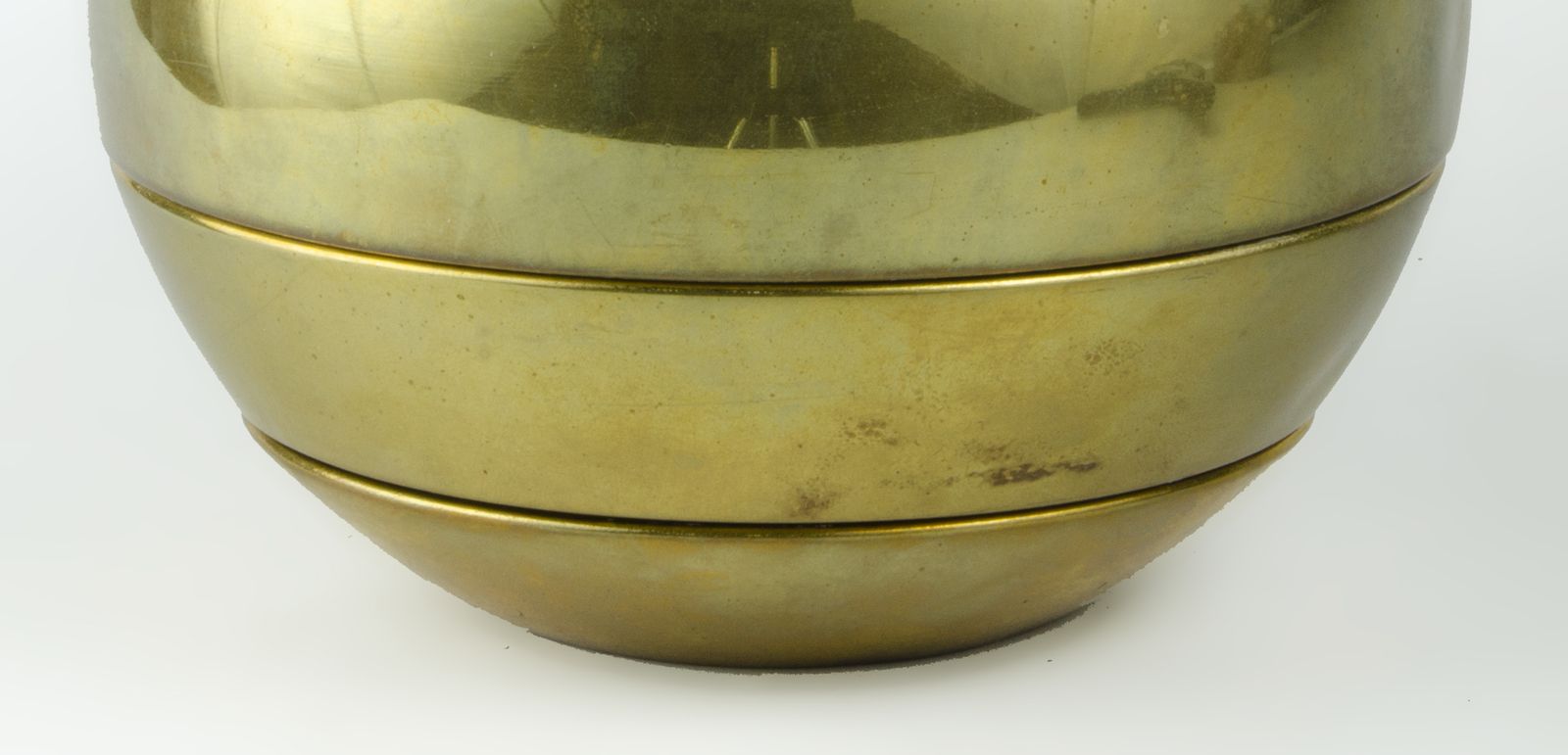 1970s Polished Brass 5 Piece Sphere/Orb Of Stacked Bowls/Ashtrays By Tommaso Barbi, Italy photo buy