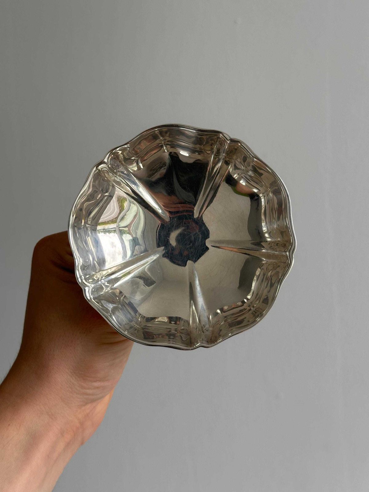Set Of 6 Large Antique Stainless Steel Bowls, Light Metal On A Stand, Vintage Tableware, Chic Dessert, Ice Cream Or Fruit Presentation photo vinterior