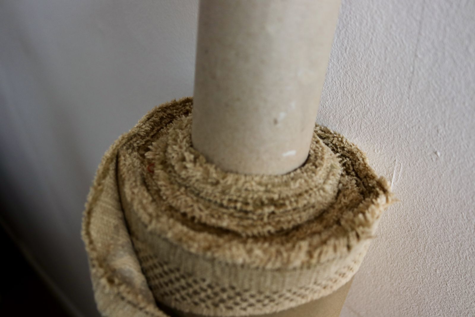 150.0 Roll Of Gold Fabric With A Decorative Design photo