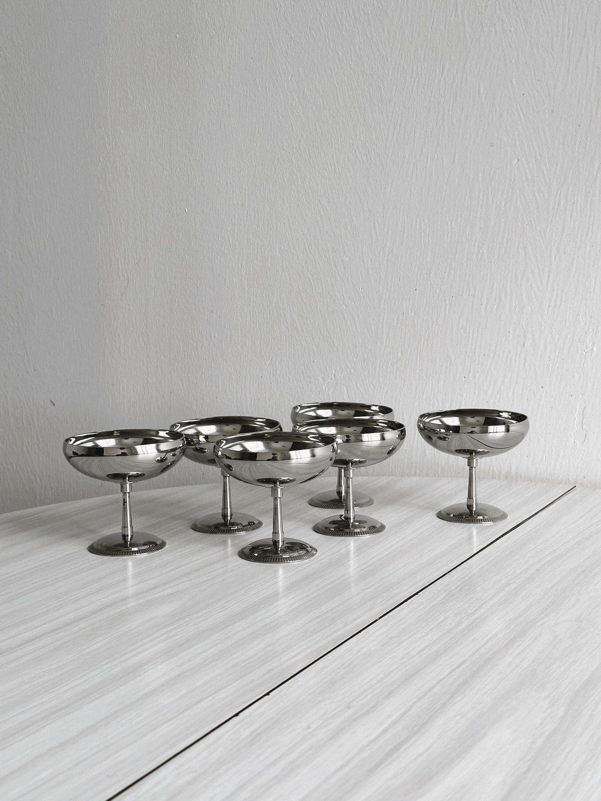 6 coupelles en inox sur pied, style Letang Remy, fabrication française, art de la table en métal, service à dessert, idée cadeau.
