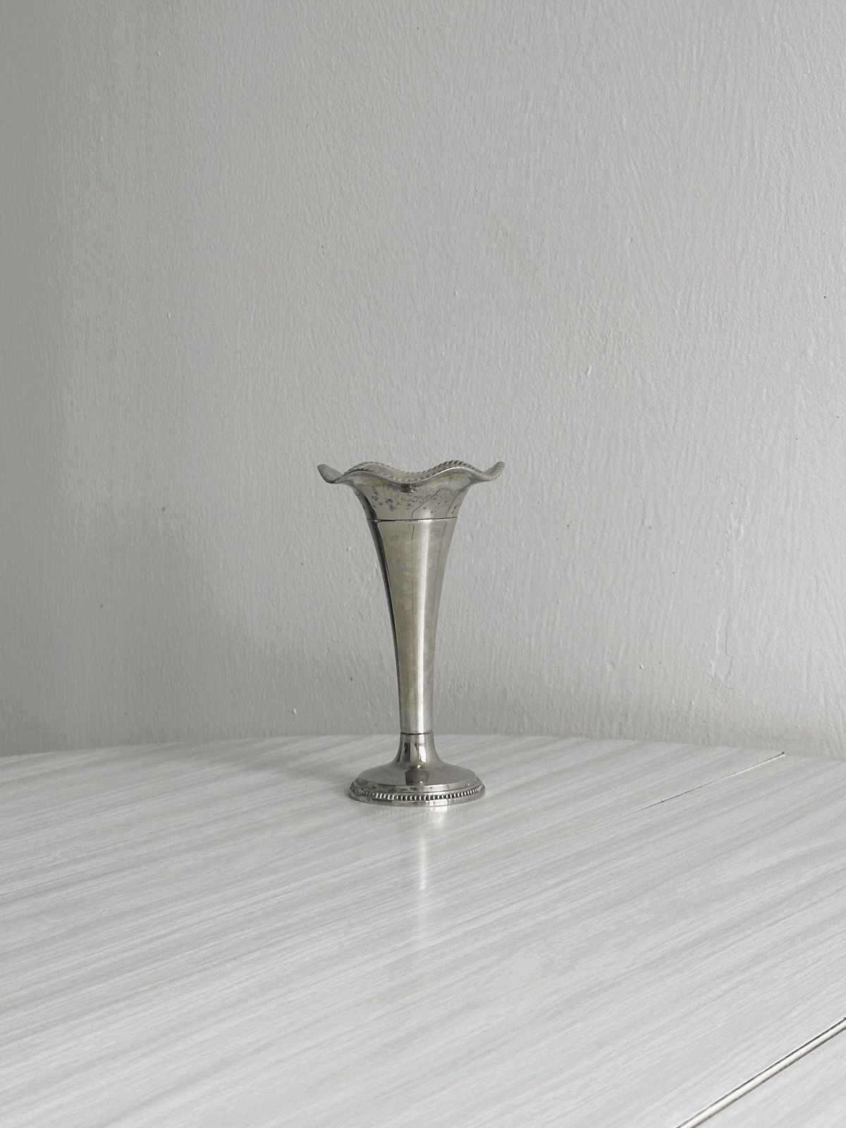 Single Flower Vase In Shiny Silver Metal, Chic Antique Patina, Unique Object For Refined Decoration