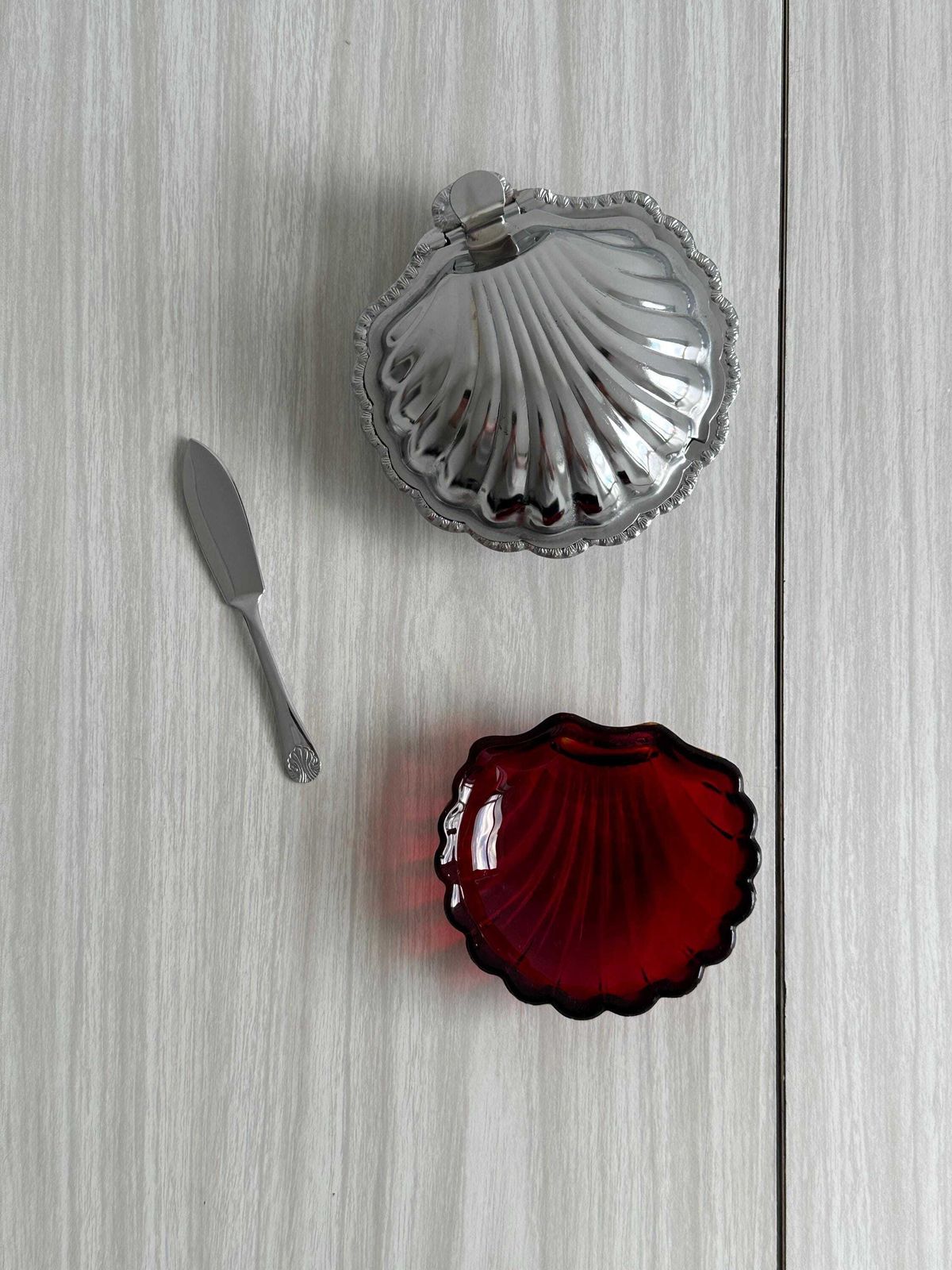 Metal Butter Dish With Lid And Matching Spoon, Caviar Pot, Shell Design, Shiny Metal, Chrome Metal Tableware photo for sale