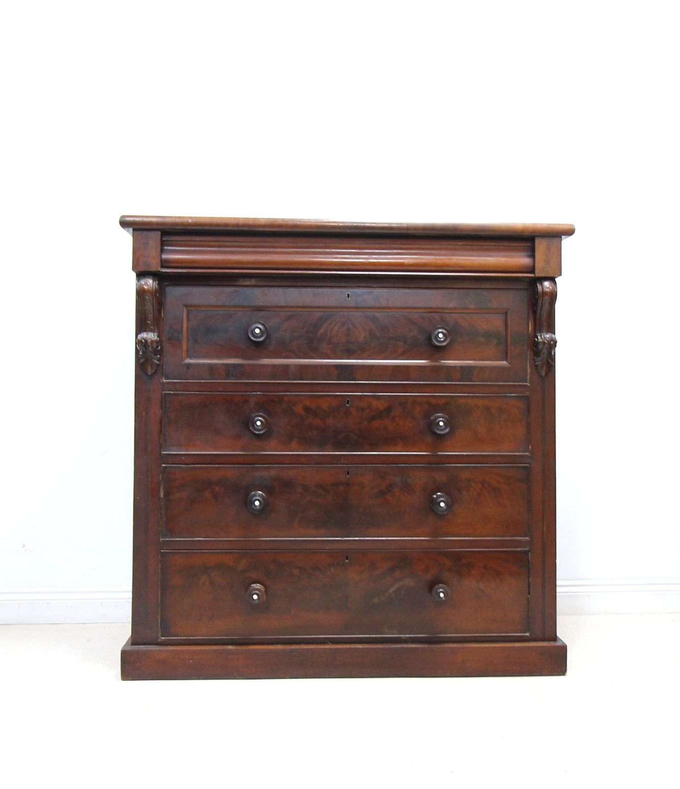 A Large Antique Scottish Kilmarnock Chest Of Drawers With Pearl Inlaid Drawer Knobs