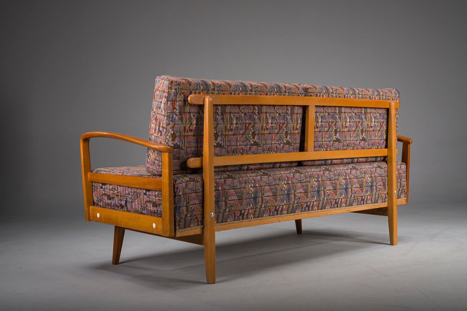 Furniture Vintage Cherrywood And Wool Daybed From Knoll Antimott, 1950s 1960s photo