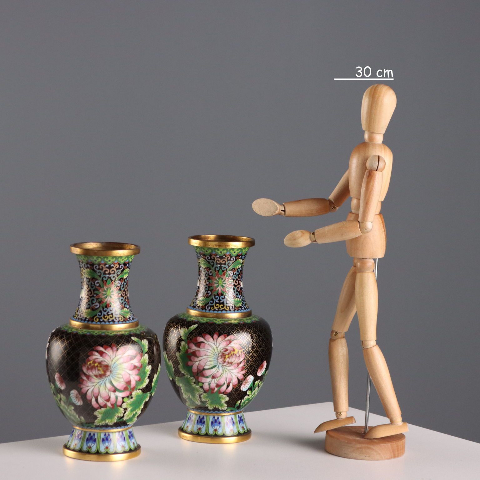 Antique Cloisonné Vases Leaves Decorations China XX Century photo furniture