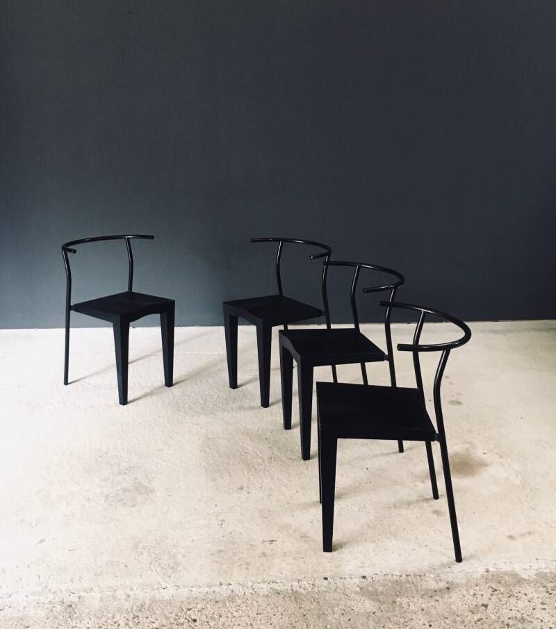 photo furniture Postmodern Design DR. Glob Eetkamerstoelen Set Door Philippe Starck Voor Kartell, Italië, Jaren 1980