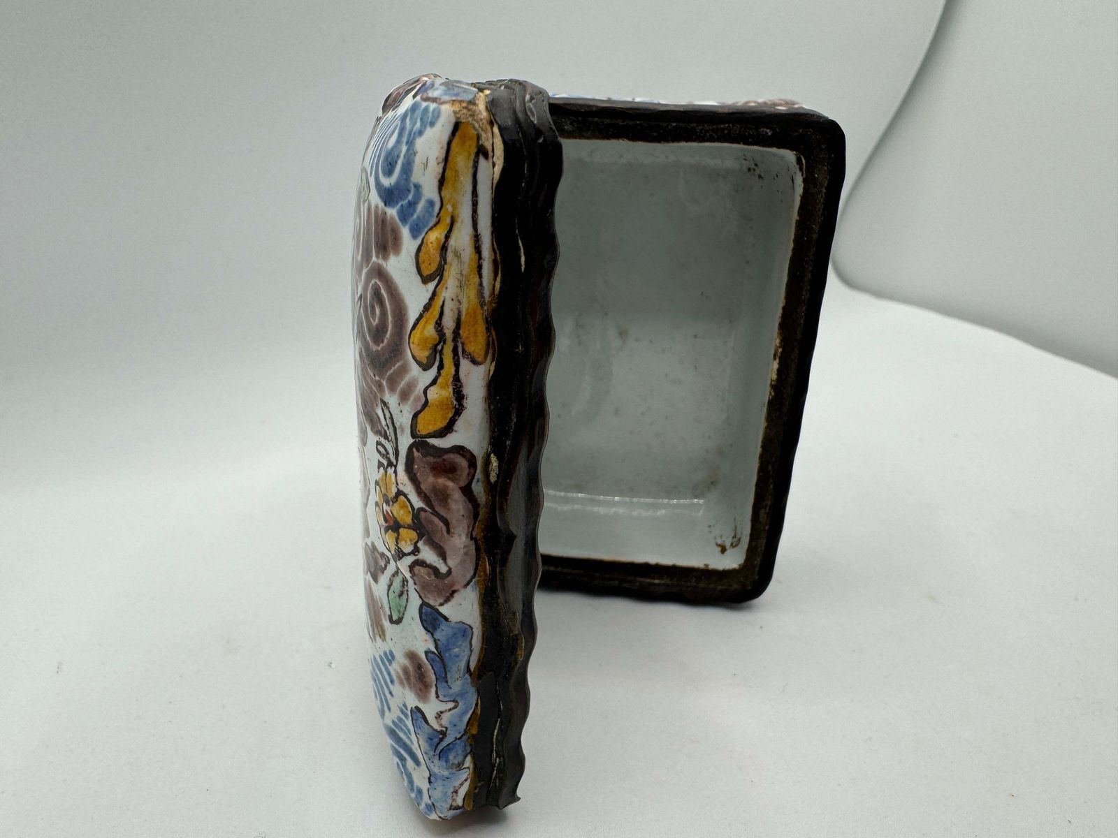 Home Decor 17th Century Dutch Delft Snuff / Patch Box photo
