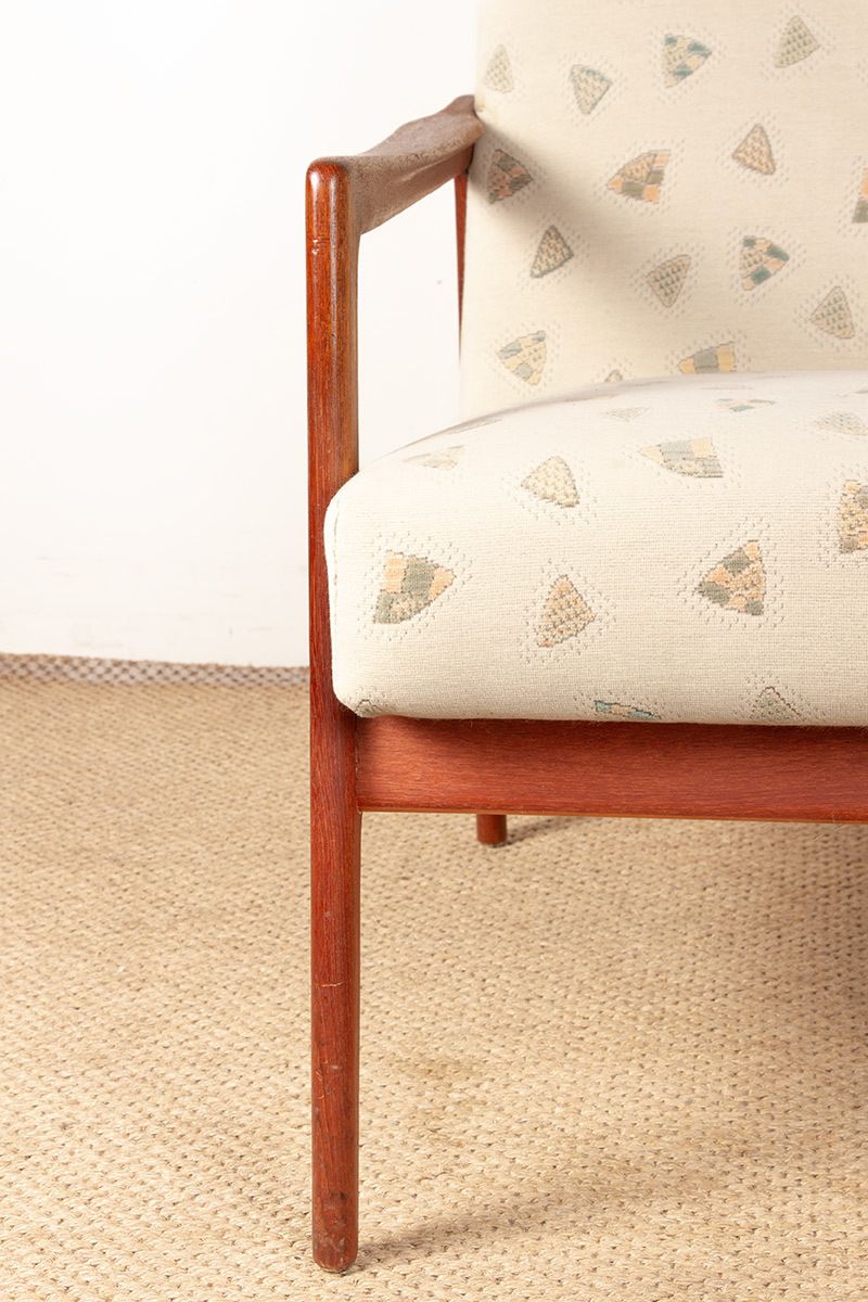 Paire de fauteuils scandinaves en teck et tissu neuf, 1960. photo Mobilier