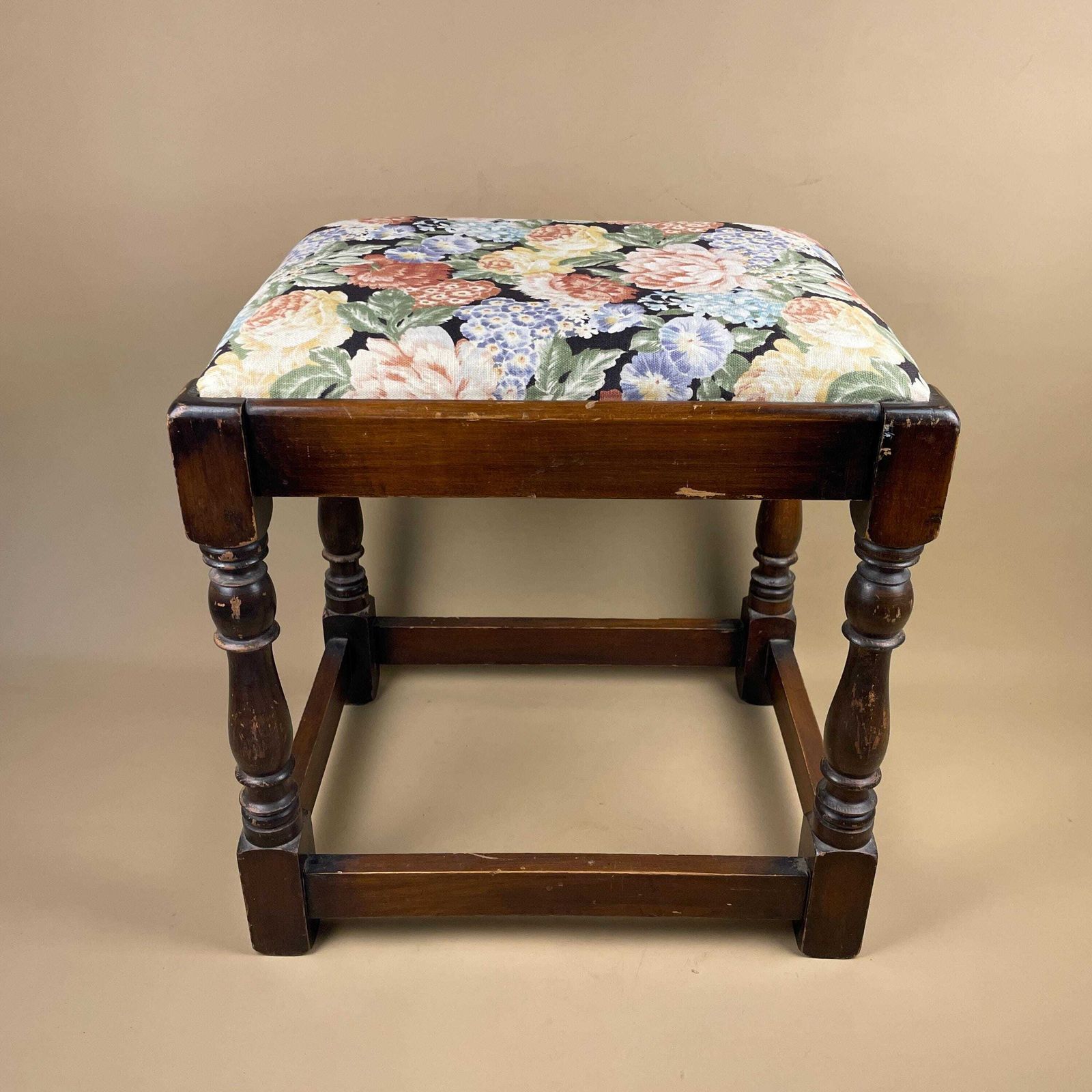 Vintage Tapestry Footstool Floral Printed Pattern Upholstery Wooden Frame Cottage Style Country Home Decorative Farmhouse Accent Furniture photo Furniture