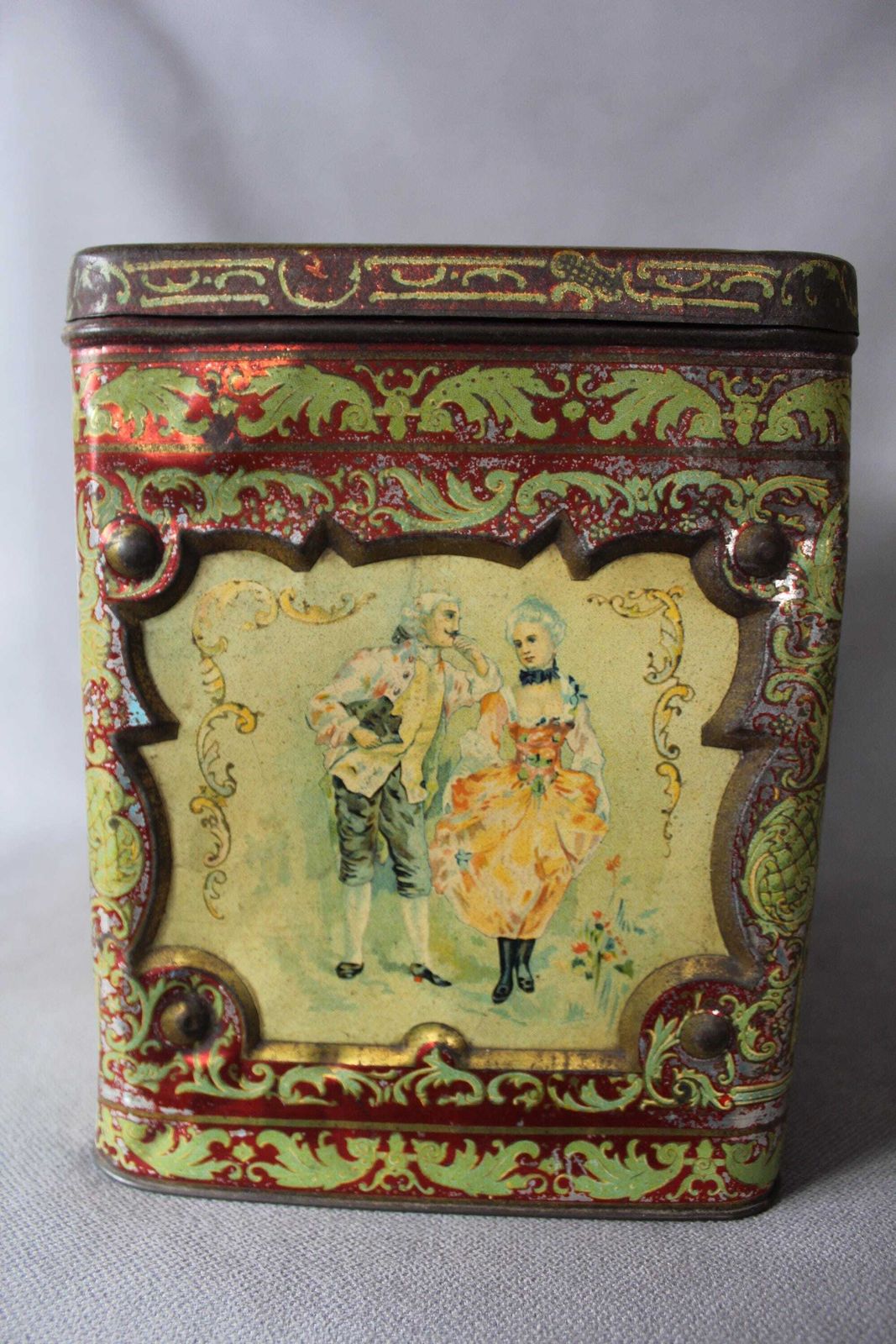 Antiek Groot Blikken Doosje, 19e Eeuw, Russisch Keizerrijk, Verzamelobject, Gedreven Reliëf, Winkelblik photo buy