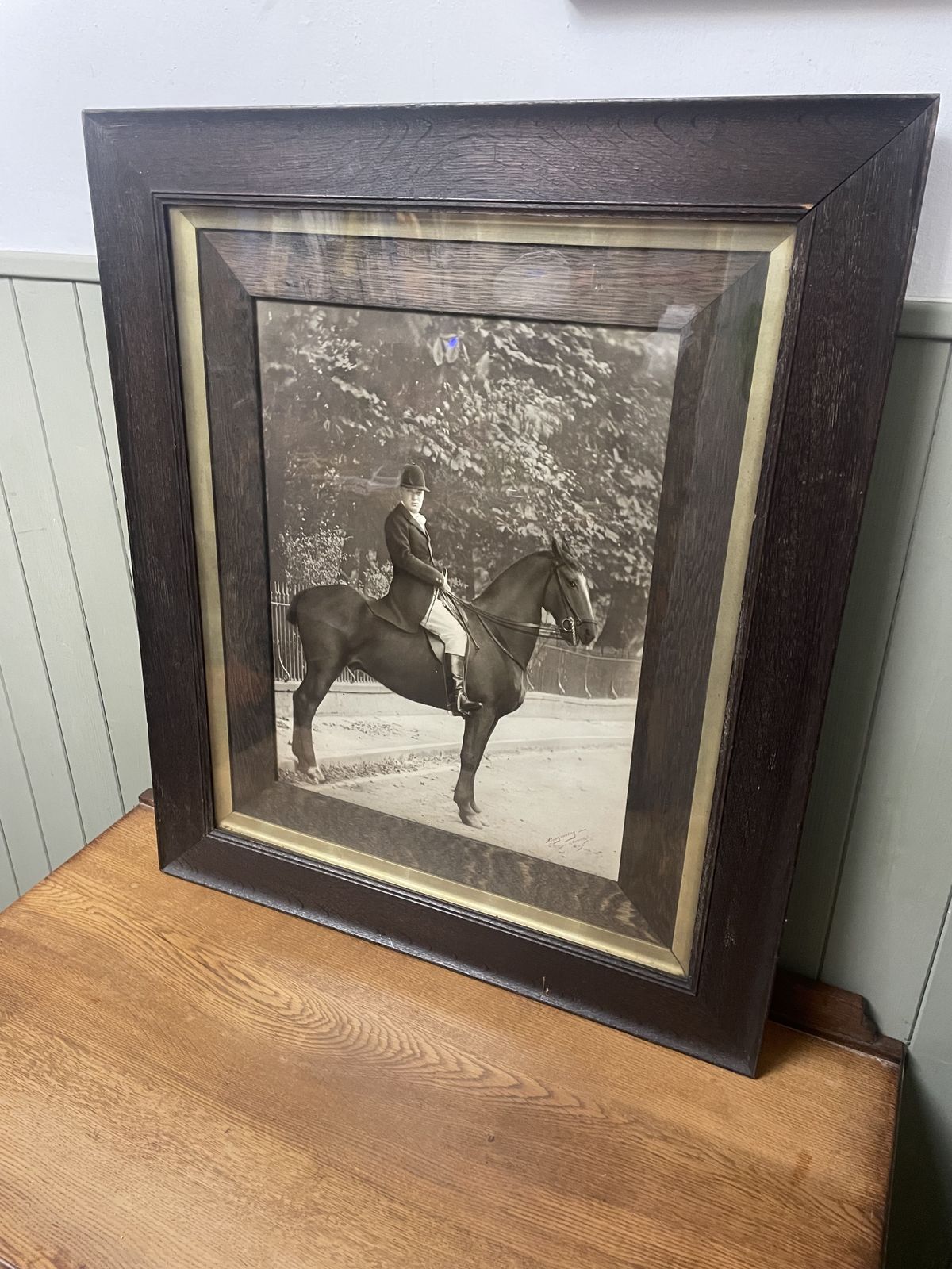 photo furniture Striking Large Antique Oak Framed Photographic Print Of Sir Winston Churchill