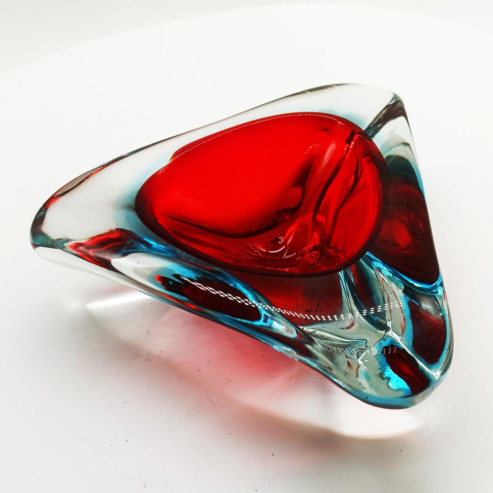 1960s Stunning Triangular Ashtray Or Catch All In Murano Glass. Made In Italy. photo 166.0