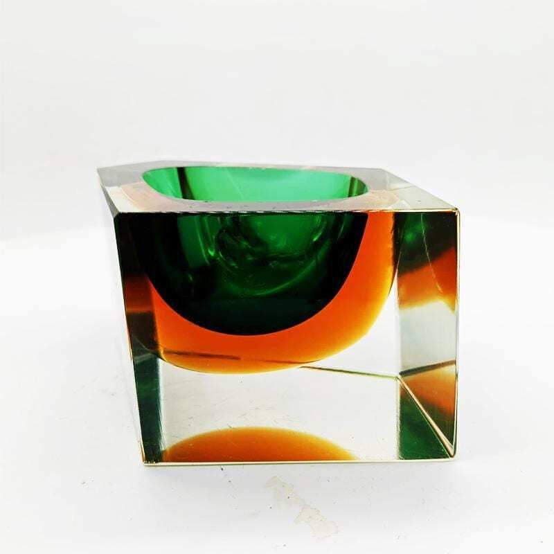 1960s Rare Multifaceted Asymmetrical Ashtray Or Catch All In Murano Glass By Flavio Poli For Seguso. Made In Italy. photo vinterior
