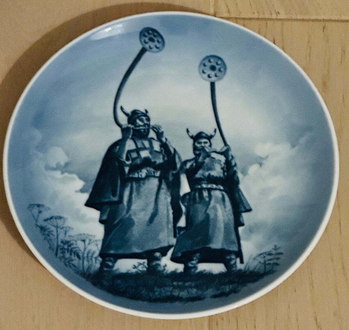 1978 Royal Copenhagen Denmark Viking Porcelain Plate "Sounding The Lur" photo 95.0