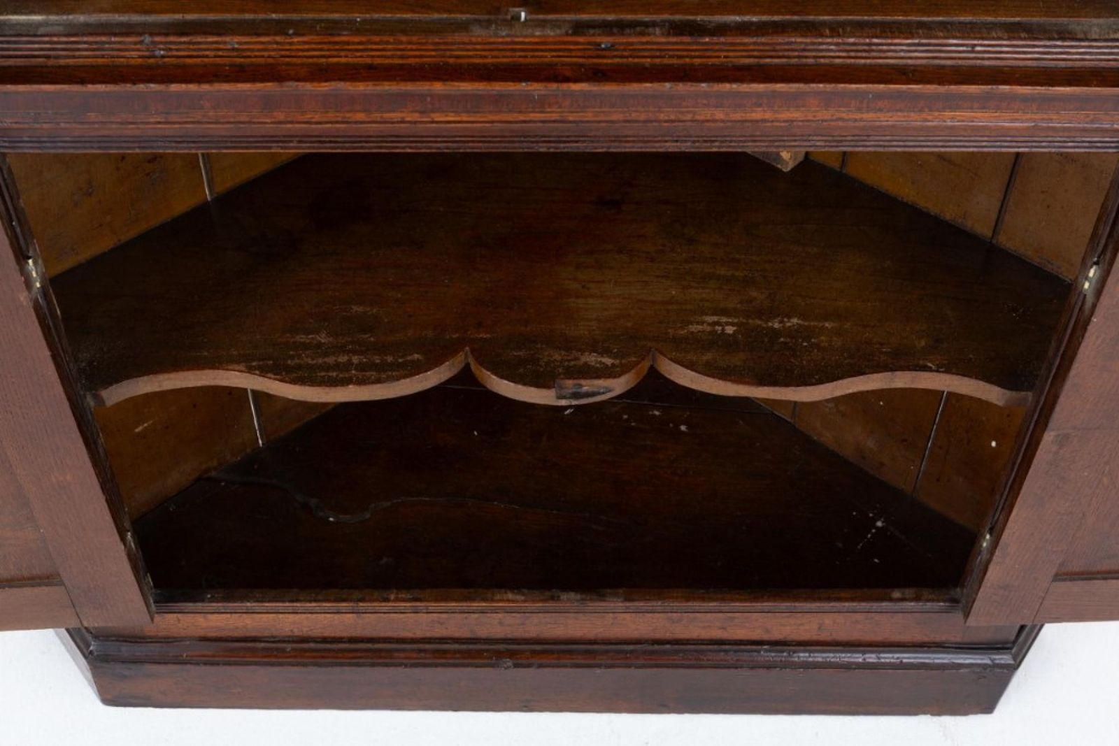 Period Georgian Corner Cabinet Oak Panelled photo vinterior