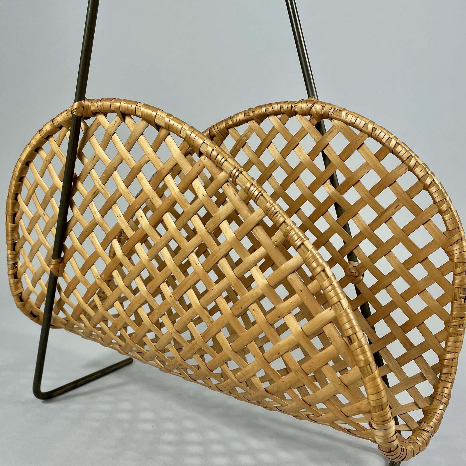 photo vinterior Rattan Wicker Magazine Rack, Austria 1950s