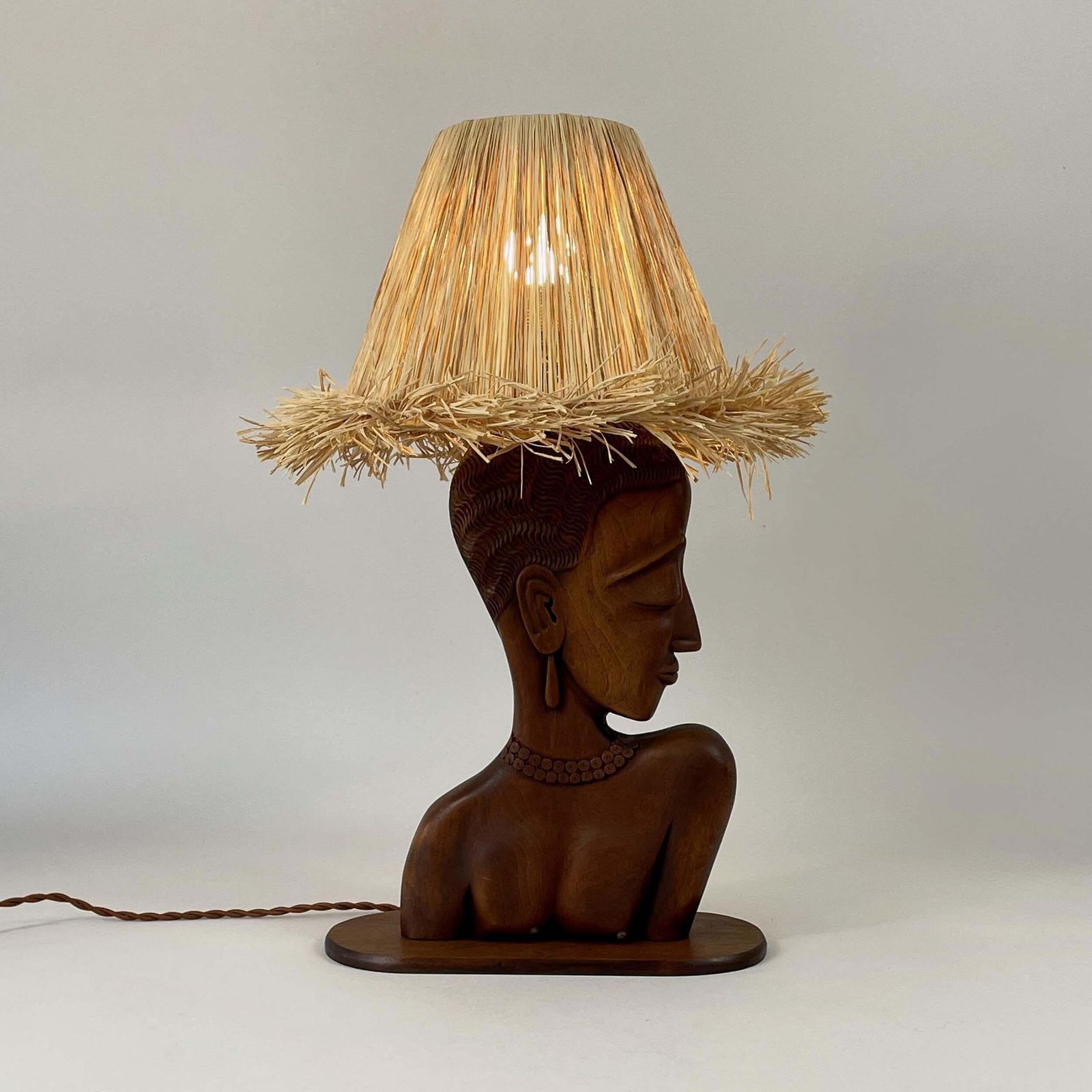 photo vinterior Teak Female Bust Table Lamp With Raffia Shade, France 1950s