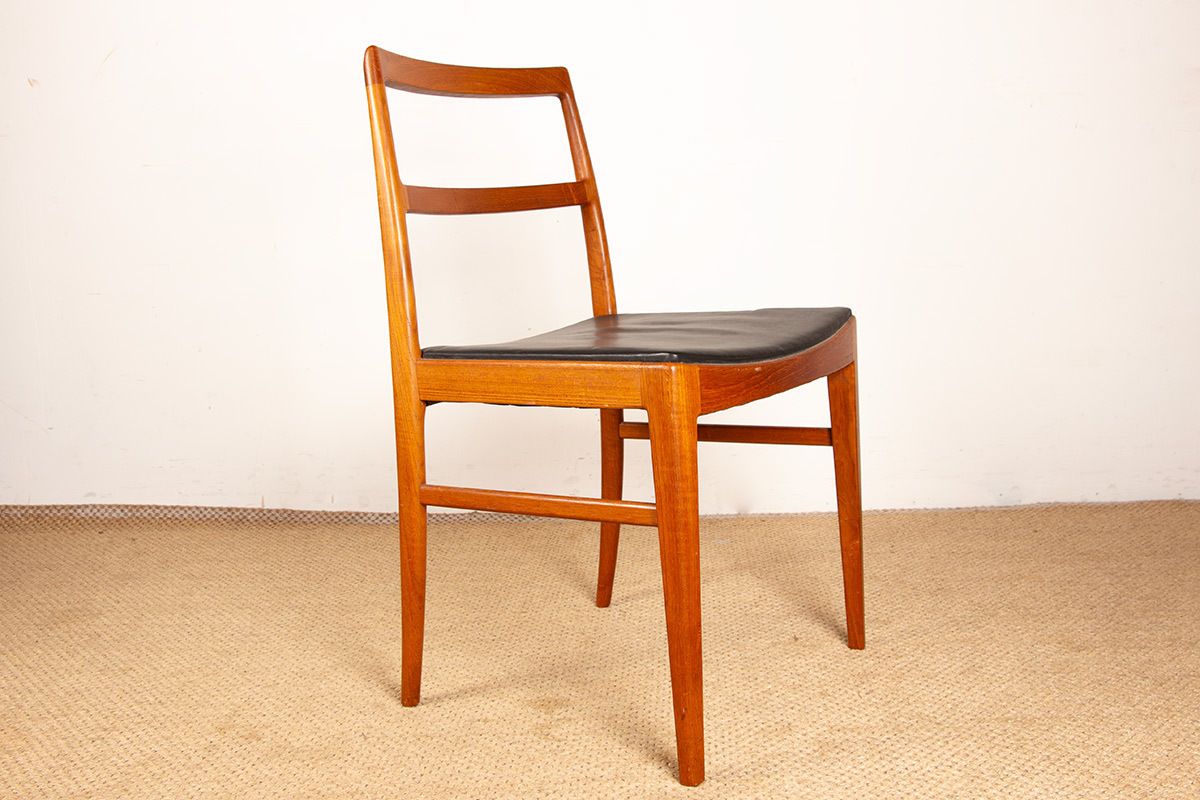 Ensemble de 4 chaises danoises en teck et cuir, modèle 430, par Arne Vodder pour Sibast, 1960. photo 3400.0