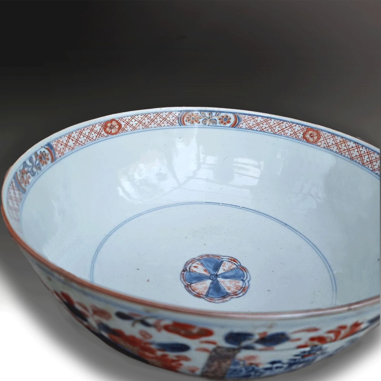 Chinese Kangxi / Yongzheng Period  Imari Style  Large Bowl  Very Unusual & Rare photo 475.0