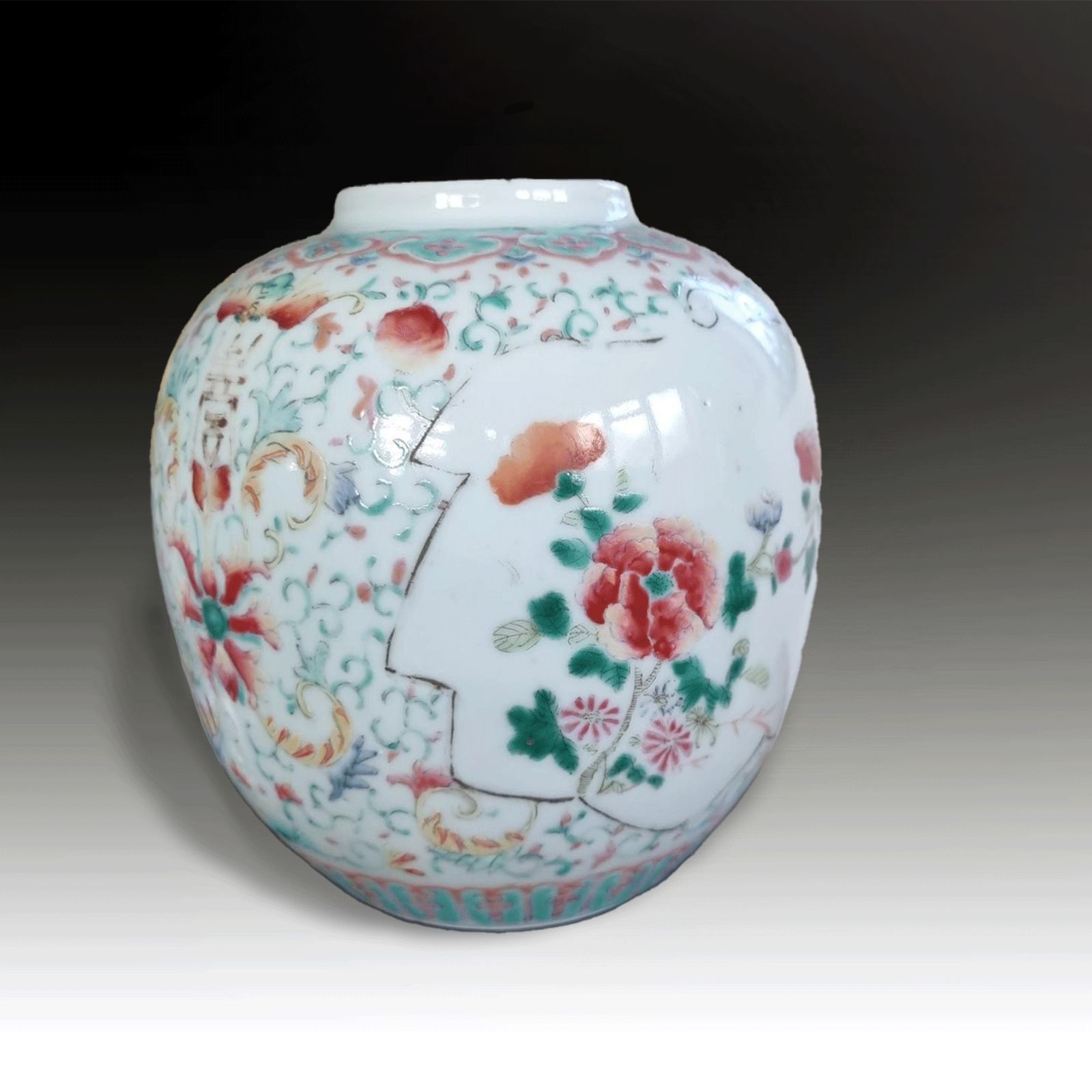 Chinese Antique Late Qing Dynasty Enamelled Ginger Jar Beautiful Colours photo for sale