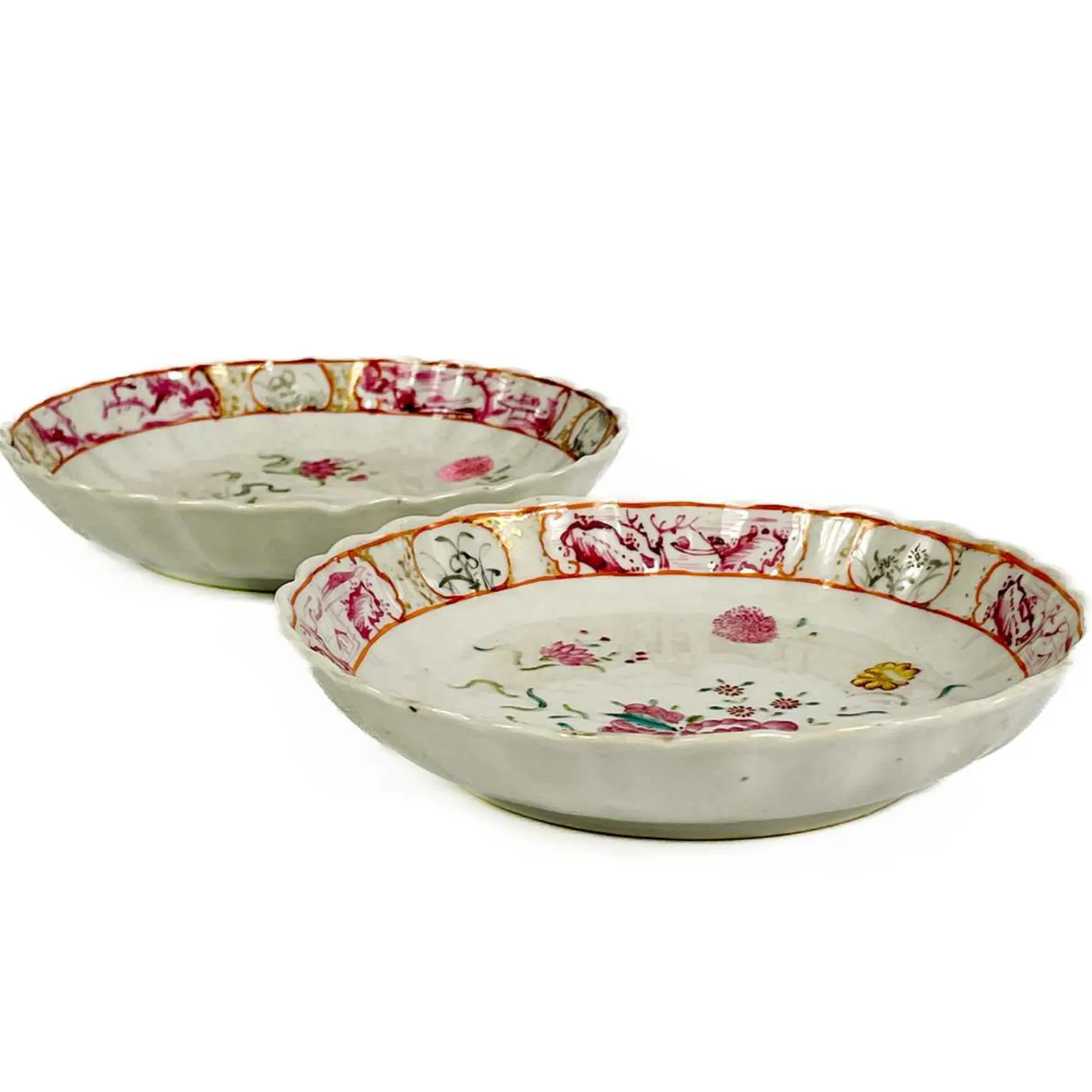 Chinese Famille Rose Pair Of Dishes Qianlong  18th Century  Diameter  16cm photo furniture