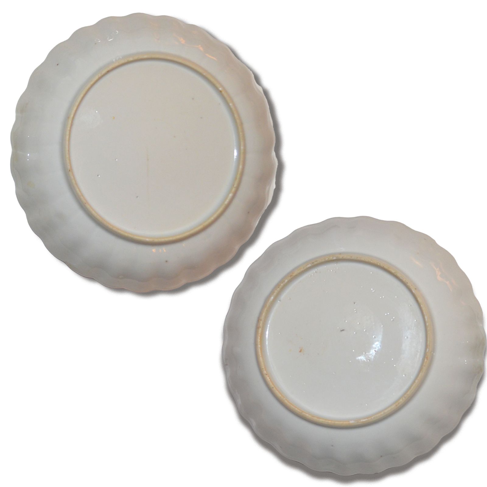 Chinese Famille Rose Pair Of Dishes Qianlong  18th Century  Diameter  16cm photo 296.0