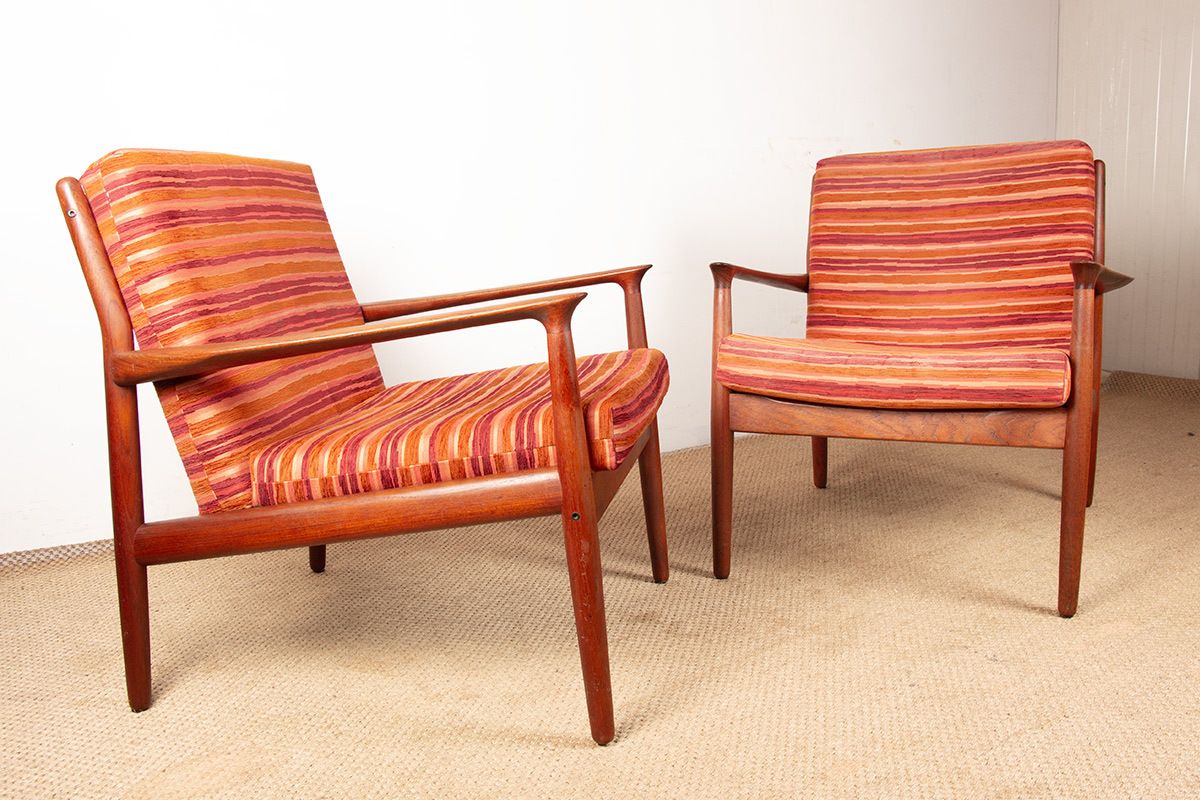 Pair Of Danish Armchairs In Solid Teak And Fabric, Model Gm5 By Svend Aage Eriksen For Glostrup 1960.
