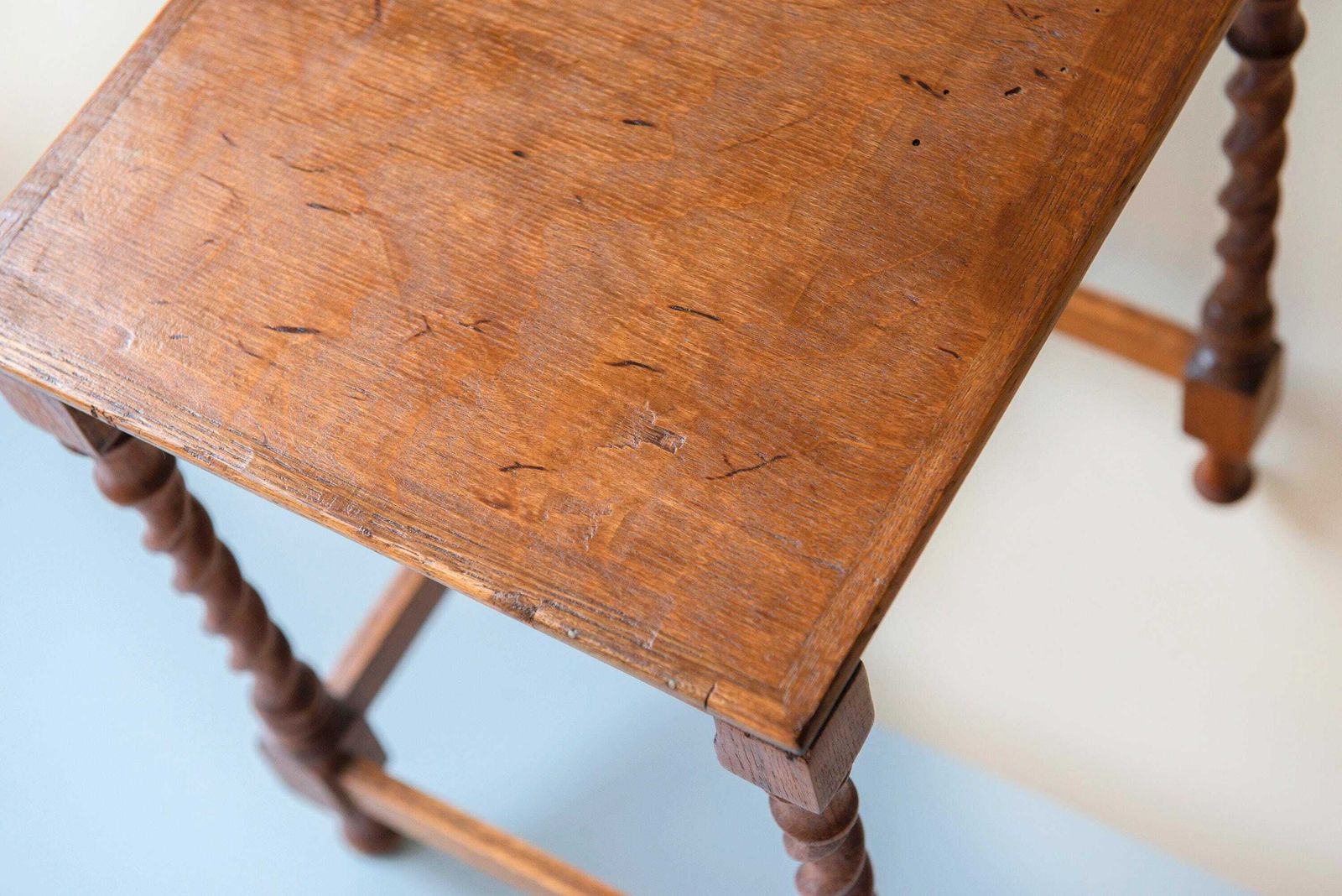Antique Barley Twist Table, Oak Side Table With Turned Legs, Hand Carved Wooden Coffee Table, Rustic Accent Table photo vintage