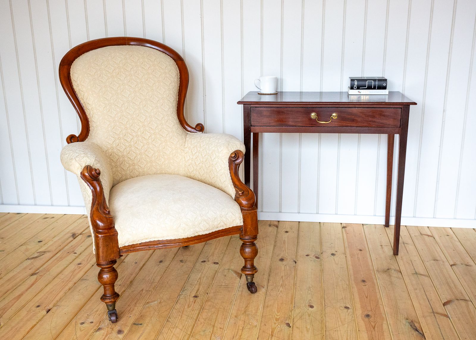 Victorian Walnut Armchair Fine Country House Salon Parlour Show Frame Spoon Back Cream Antiqu.E Reception Reading Lounge C.Hair photo furniture