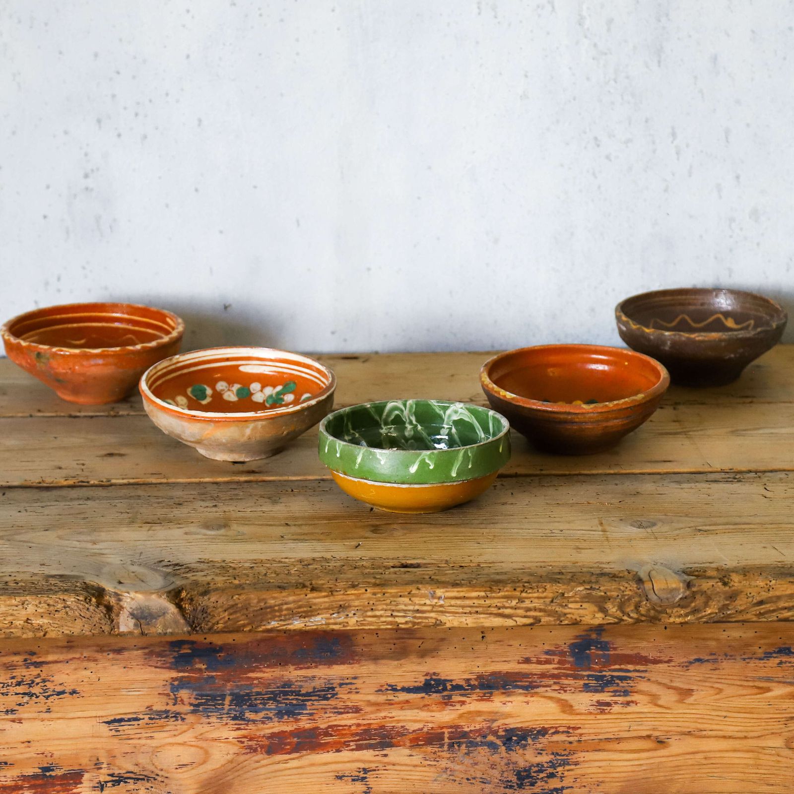 Early 20th Century C.1920s Welsh Vernacular Set Of Five Semi Glazed Earthenware Bowls photo buy