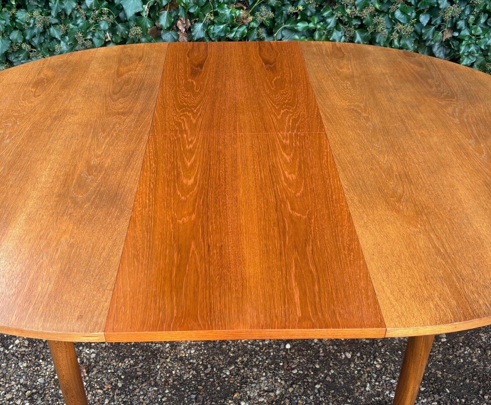 540.0 Mid Century G Plan Round Extending Teak Dining Table C.1960s photo