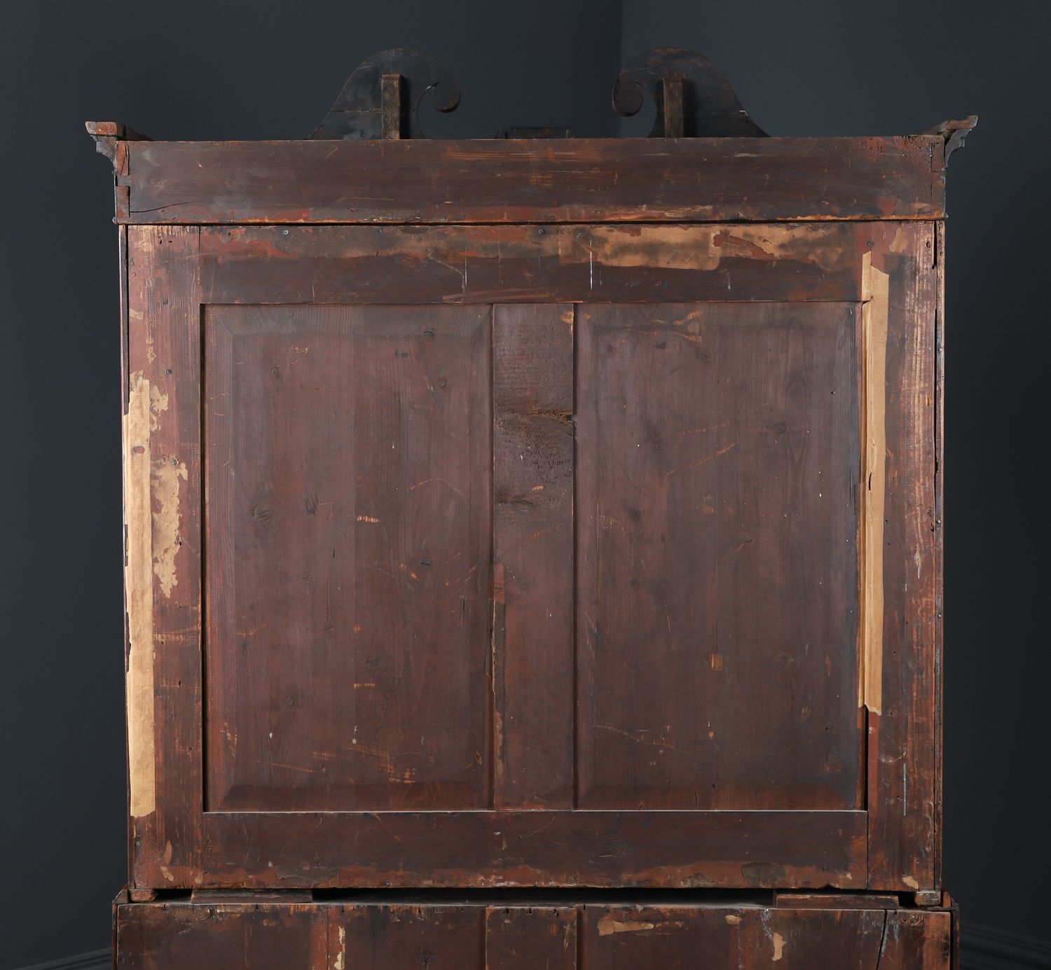 photo vinterior English Georgian Flame Mahogany Linen Press Chest Wardrobe Armoire (Circa 1780)