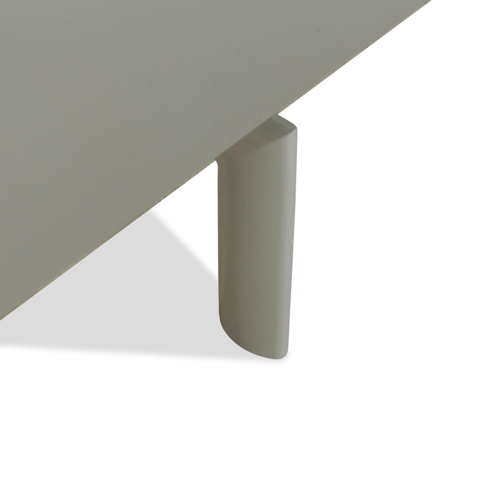 Buffet Ligne Roset en bois, gris-brun, lowboard photo vinterior