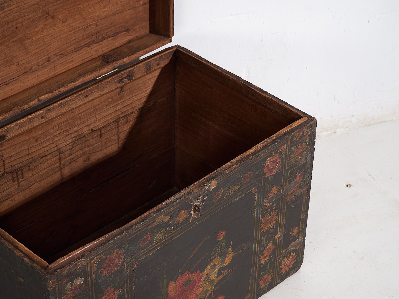 Traditional Chinese Opera Trunk With Illustrated Lotus Flower (China, C.1900) photo Furniture