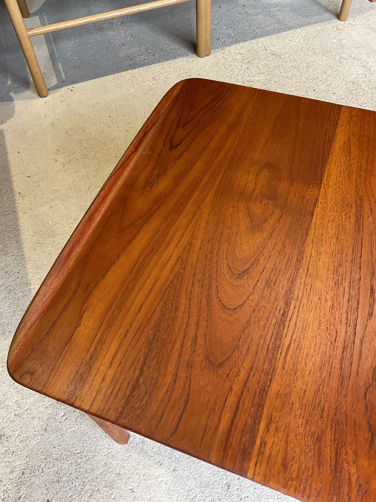 Teak 640 Coffee Table By Peter Hvidt & Orla Mølgaard Nielsen For France & Søn photo vinterior