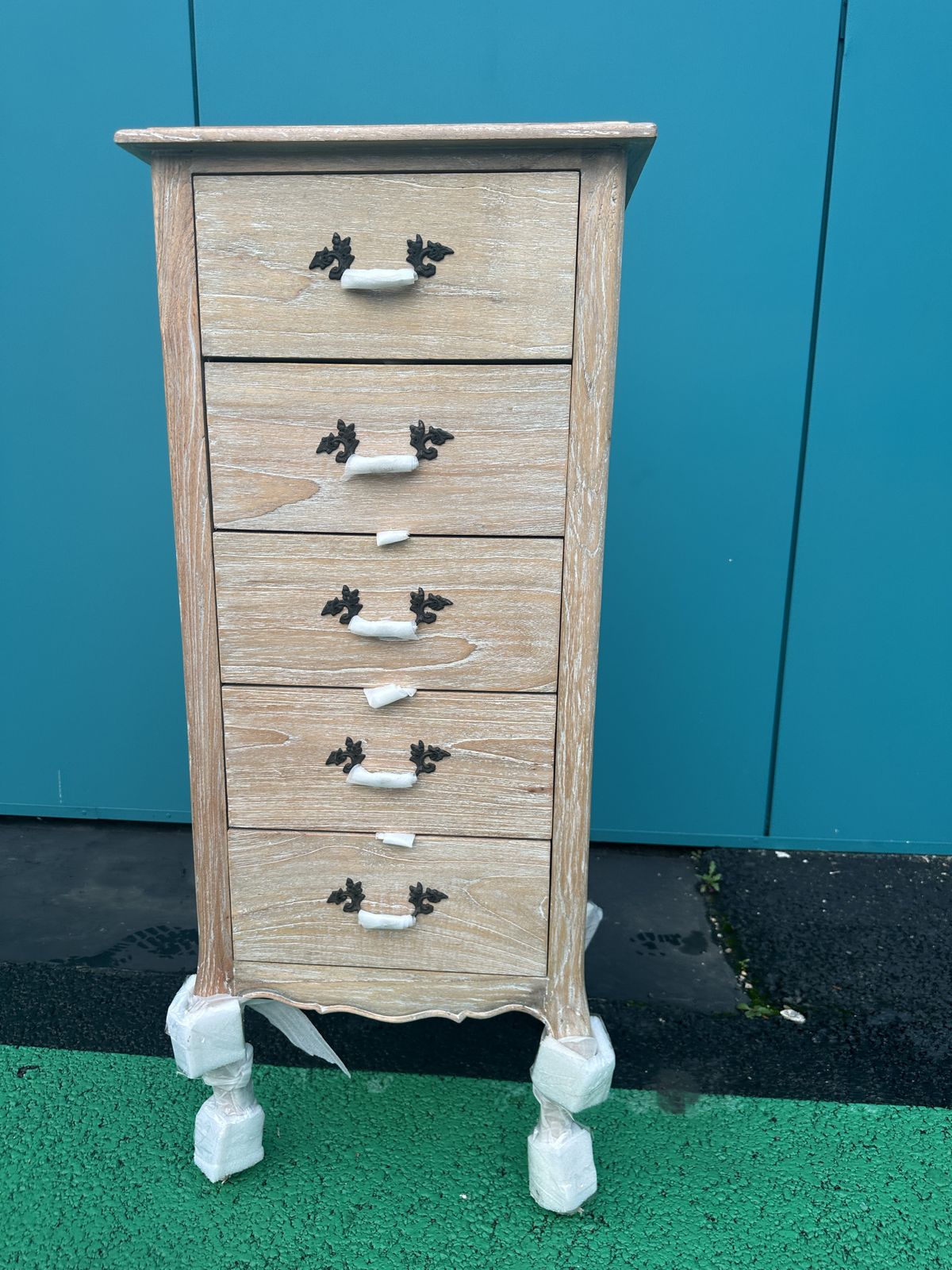photo vinterior Brand New Pretty Montpellier Blanc Solid Wood 5 Draw Tallboy  	Rrp £579