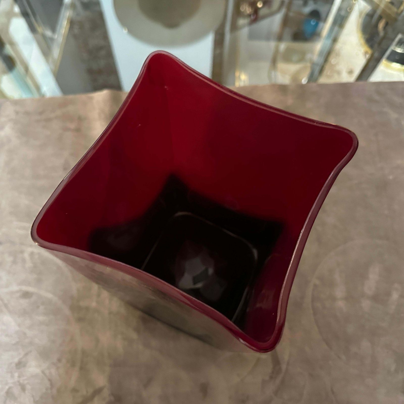 1980s Modern Red And Black Murano Glass Vase By Carlo Moretti photo vinterior