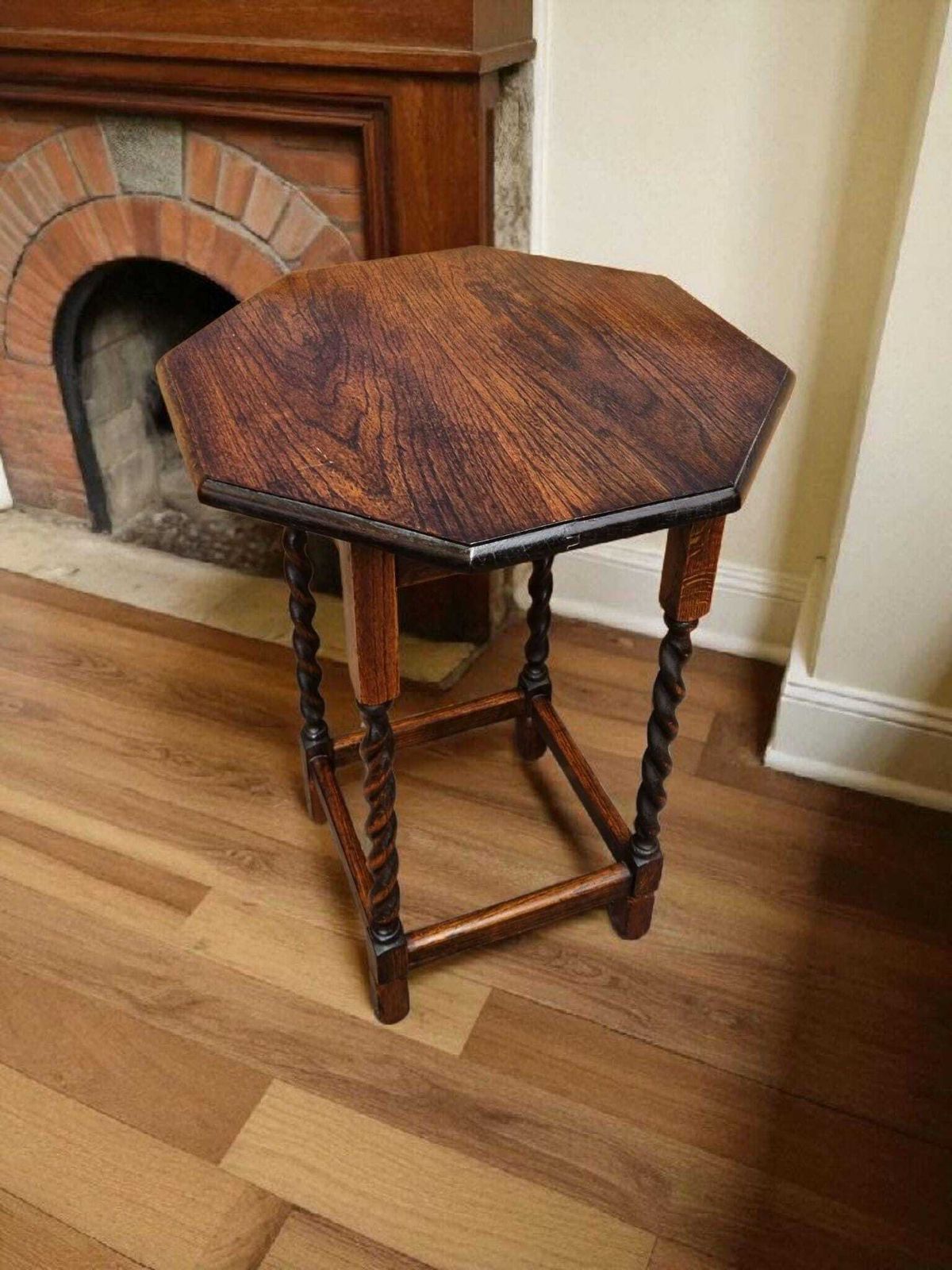 Antique Octagonal Oak Table With Barley Twist Legs / 1930s / Free Delivery photo vinterior